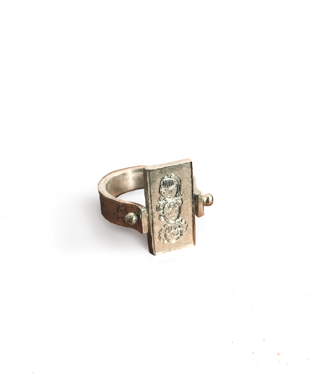 Judit Cuadros handmade silver ring