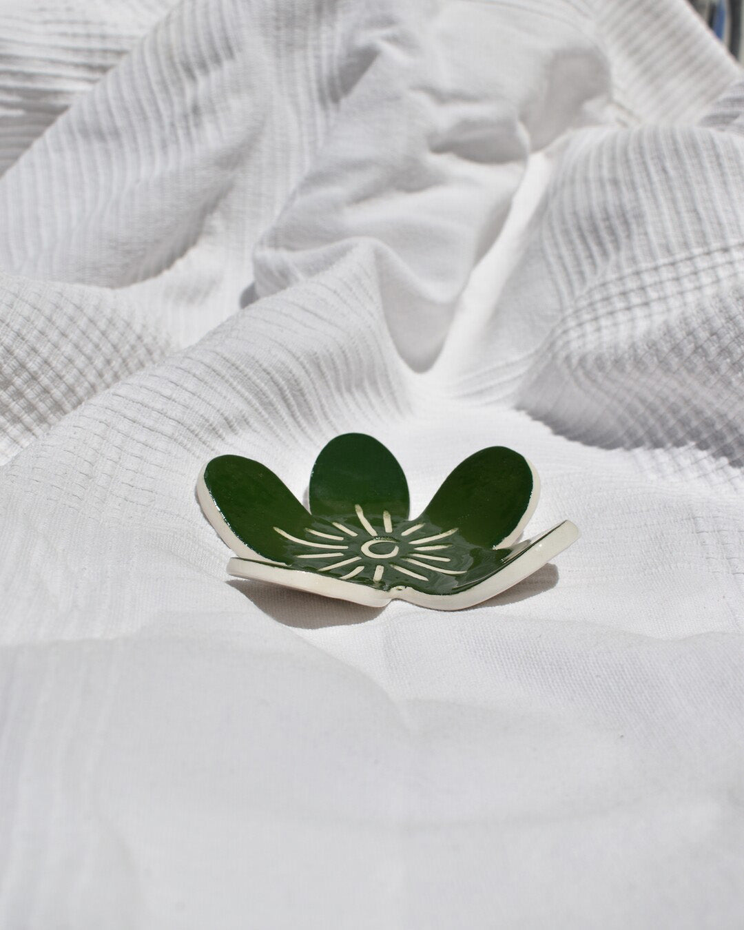 Ceramic handmade jewelry holder - Lorac