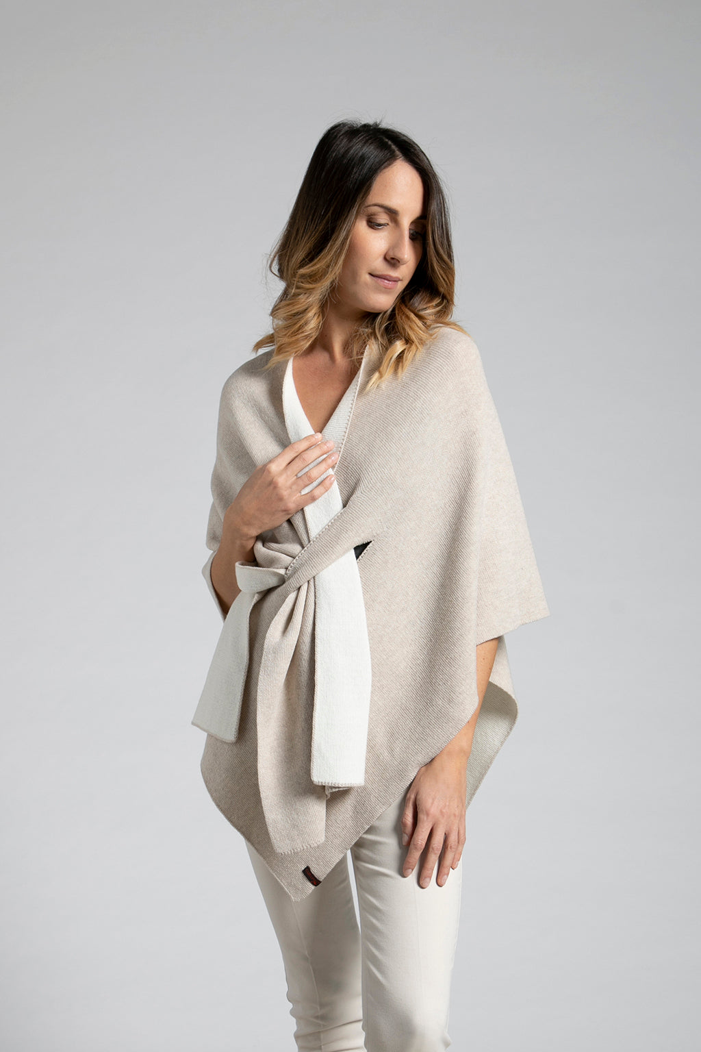 Firenze wool & viscose poncho