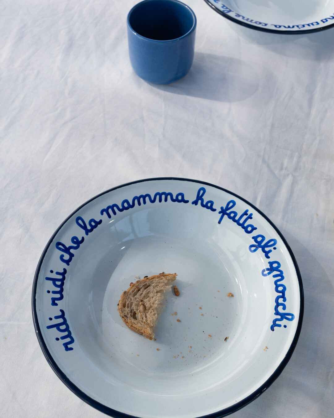 Piatto fondo smaltato "Ridi ridi che la mamma ha fatto gli gnocchi"