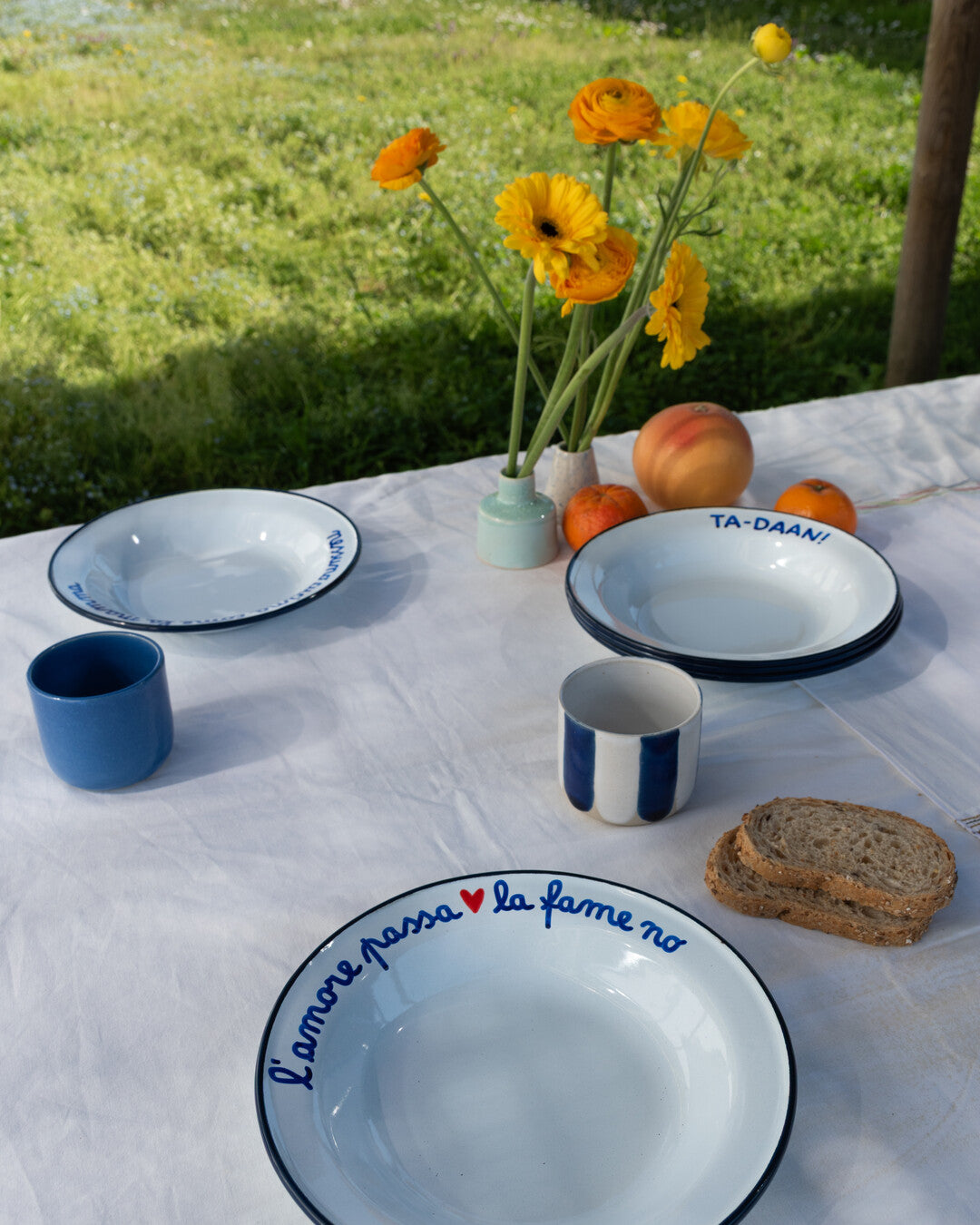 "L'amore passa la fame no" enamel deep plate