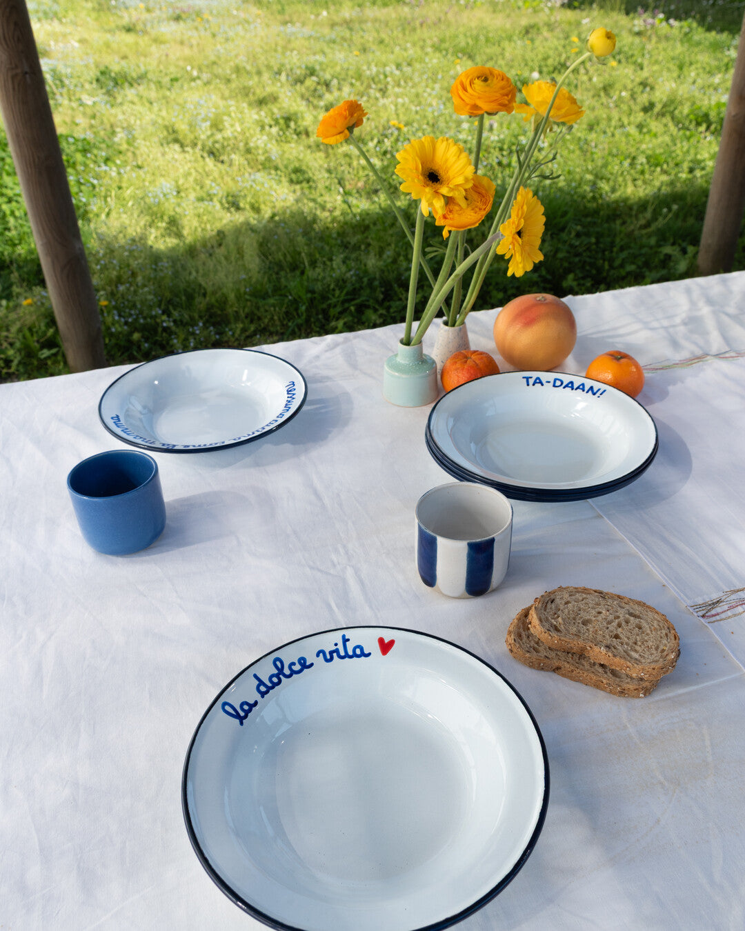 Assiette creuse émaillée "La dolce vita"