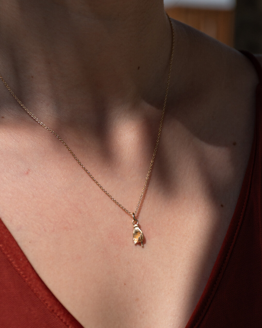 Horn hand necklace