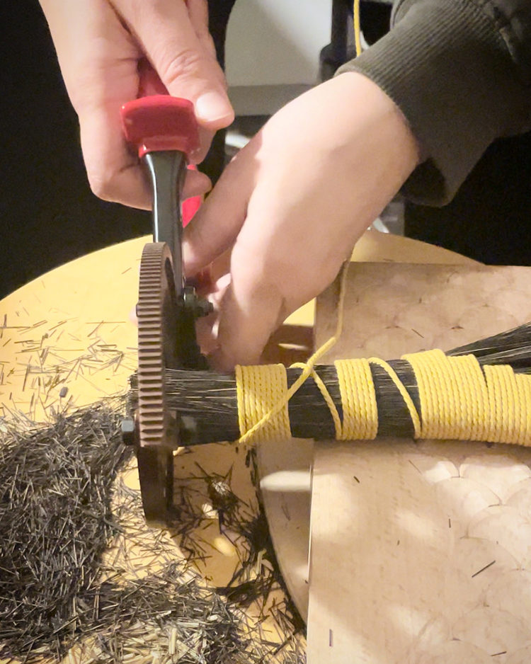 Handmade cleaning brush - Arenga Handbroom Andor Studio
