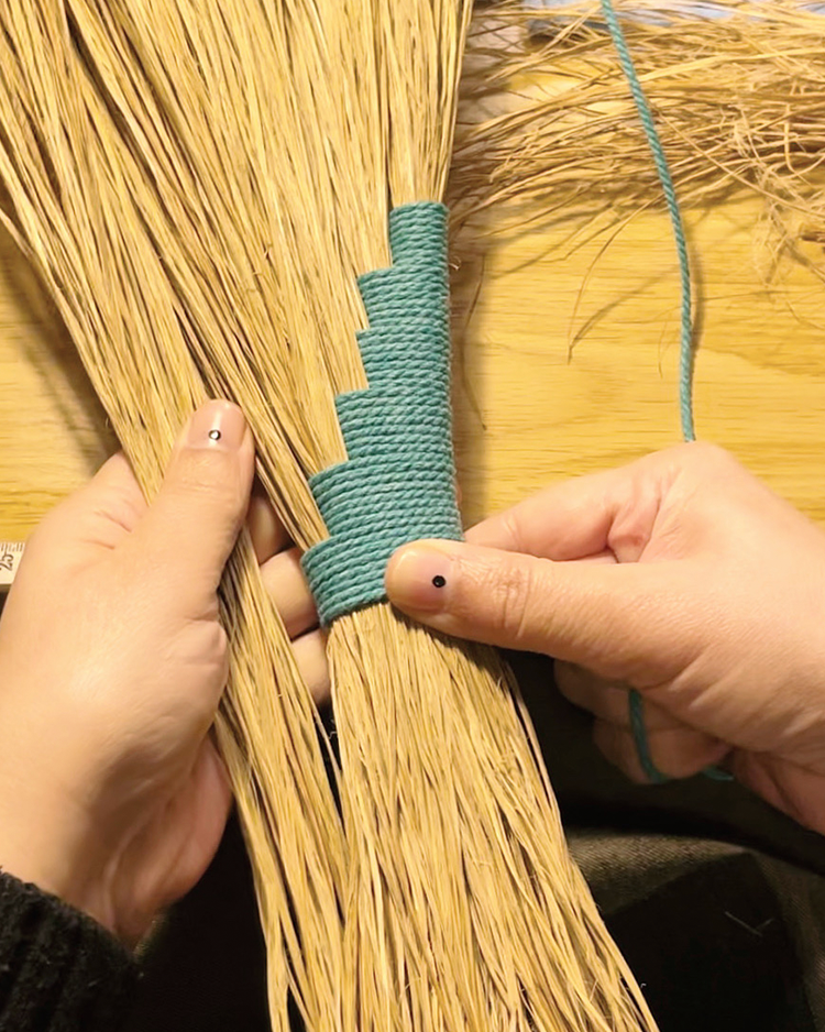 Handmade cleaning brush - Tampico Handbroom Andor Studio