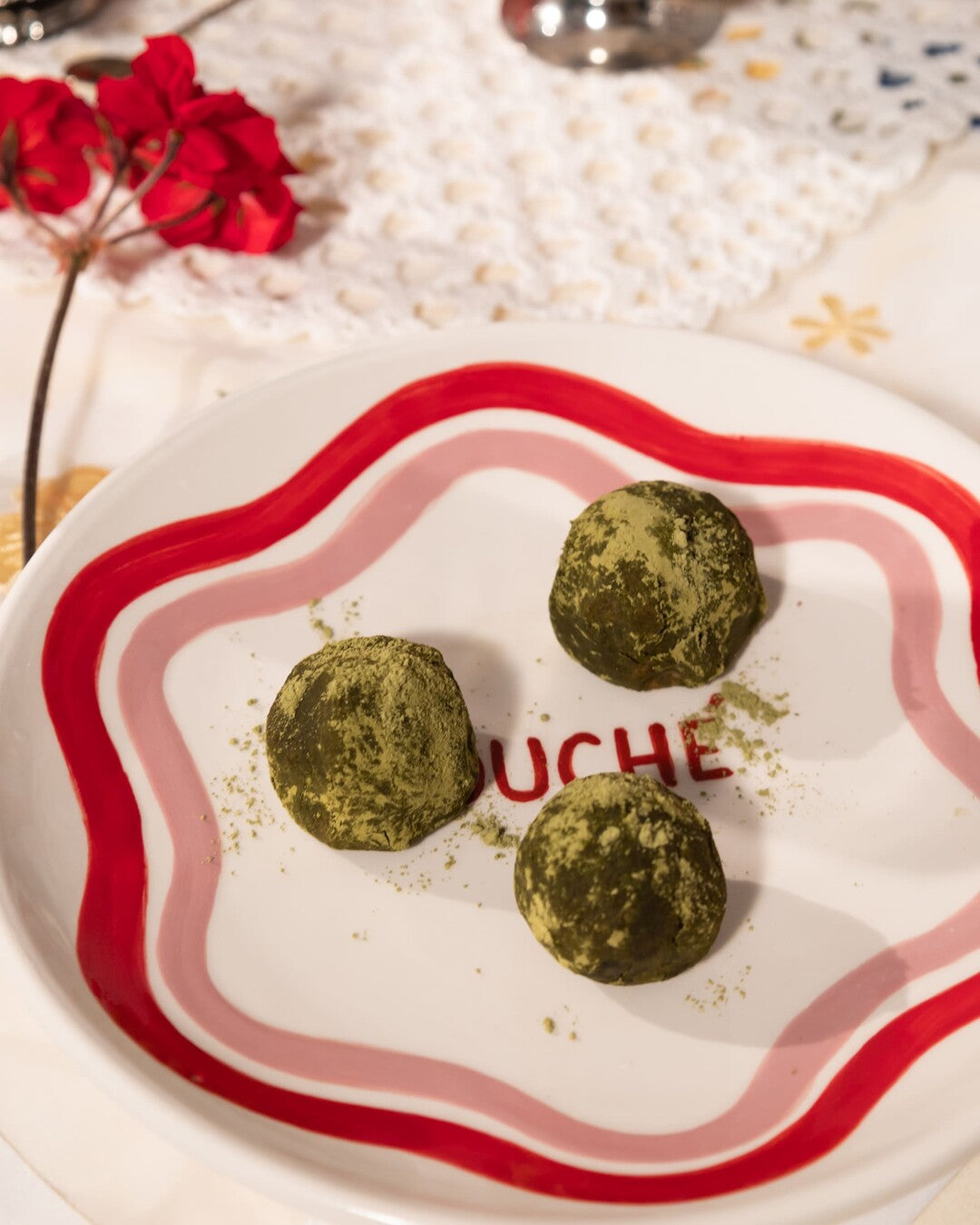 TOUCHÉ dessert plate