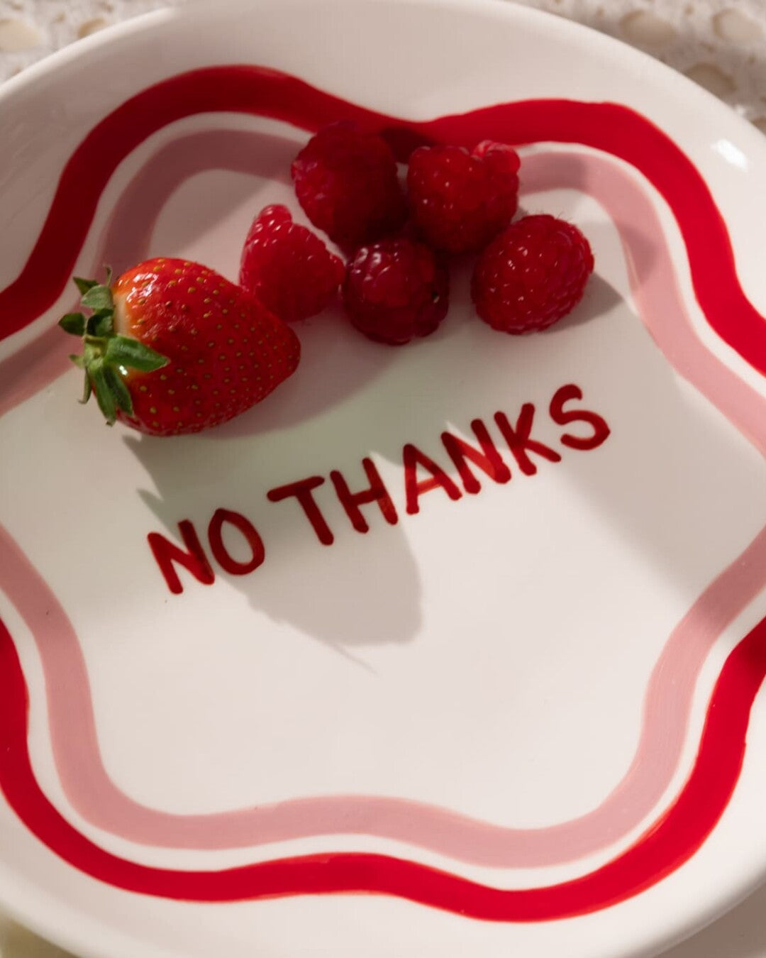 NO THANKS dessert plate