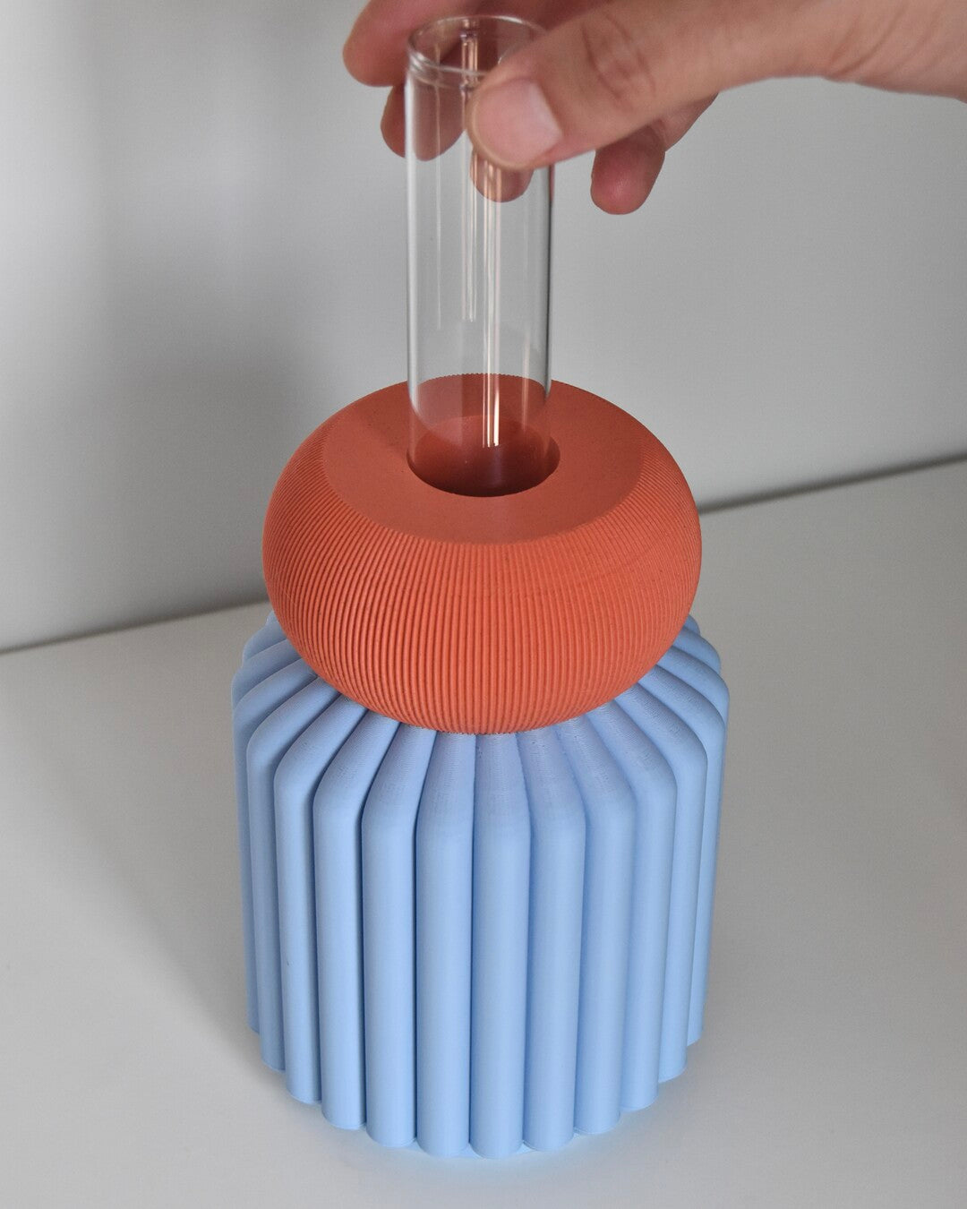 FRESIA - 3D printed matte vase