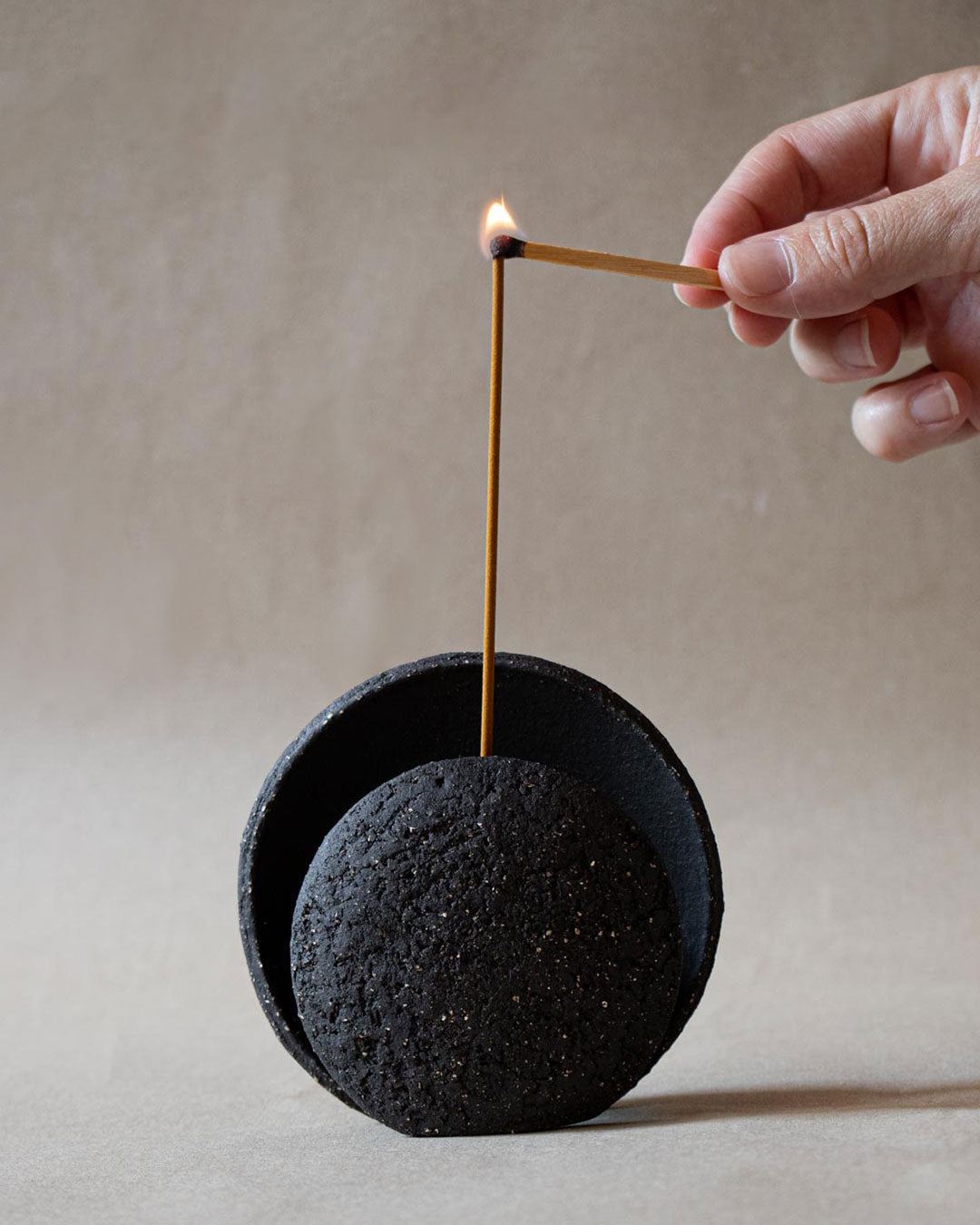 Nomad Luna - New moon incense burner ceramics Claire Lune