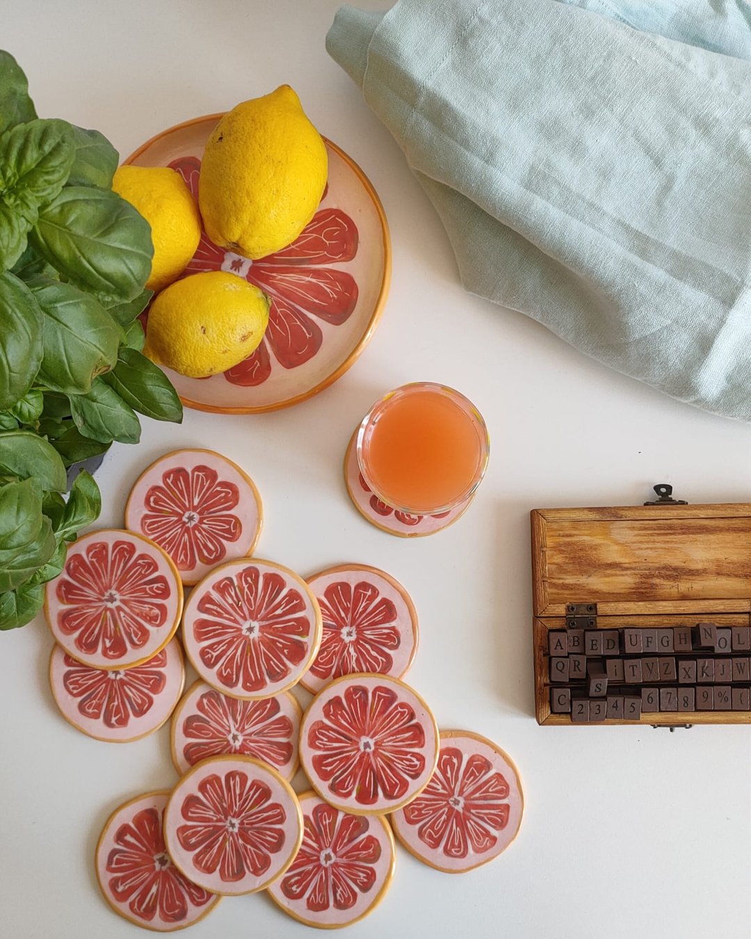 Handmade ceramic fruit coasters - Federica Massimi