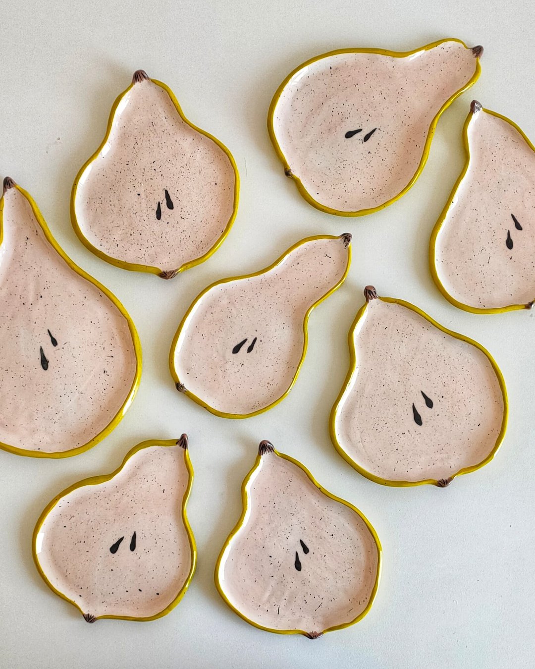 Handmade ceramic pear plate - Federica Massimi