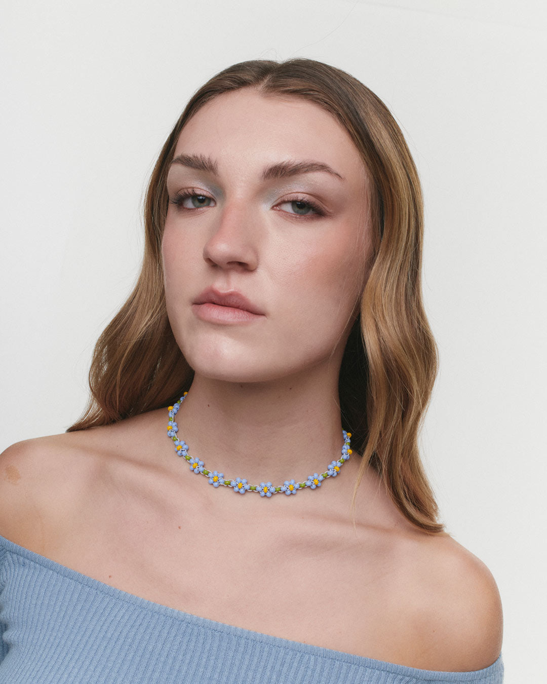 Handmade beads flower necklace - Fleur de Peau