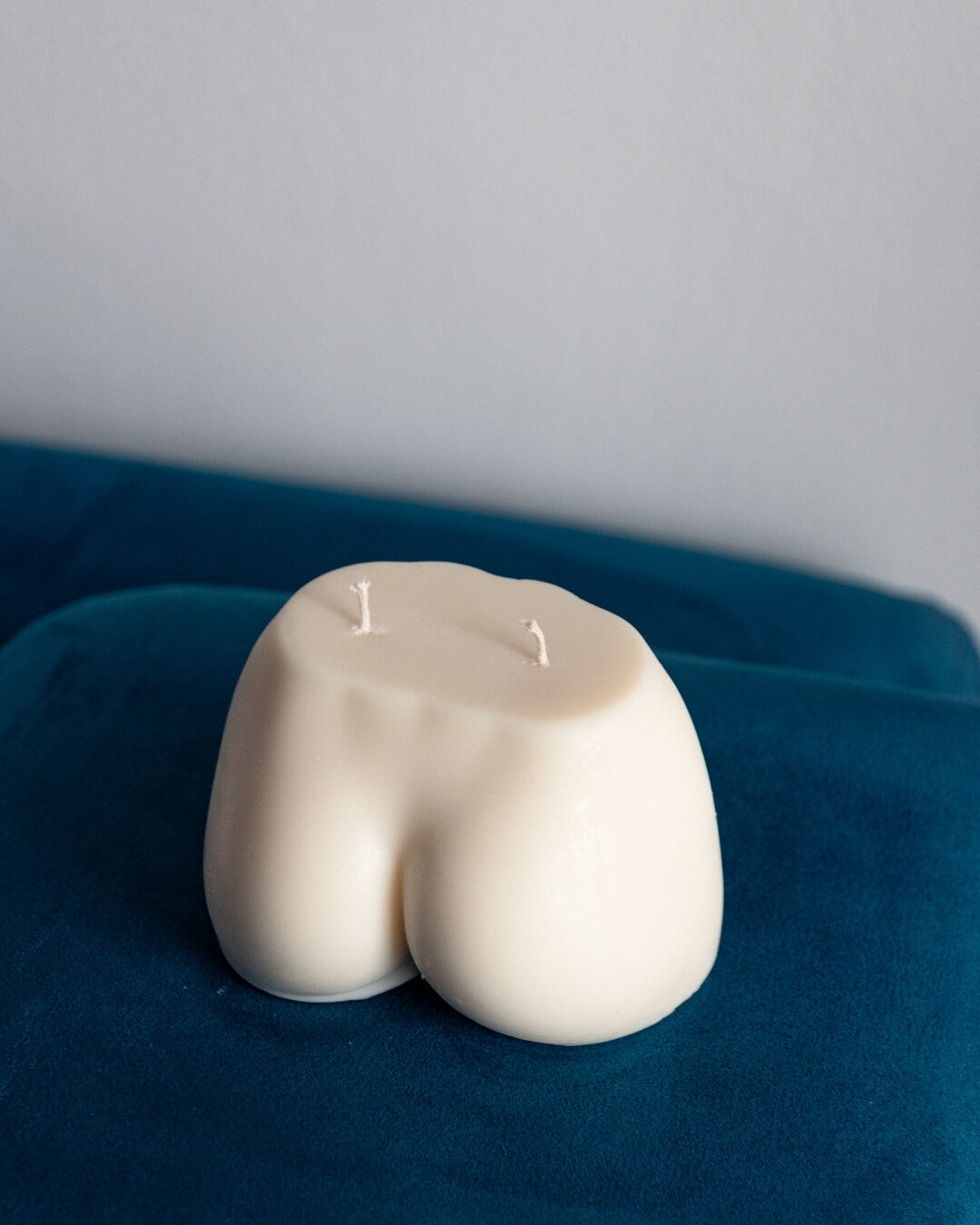 Booty Sculpture candle