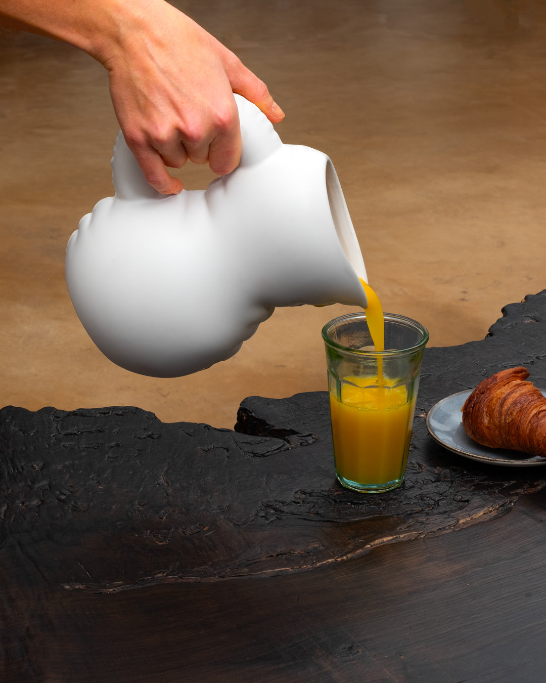Emily Jug matte
