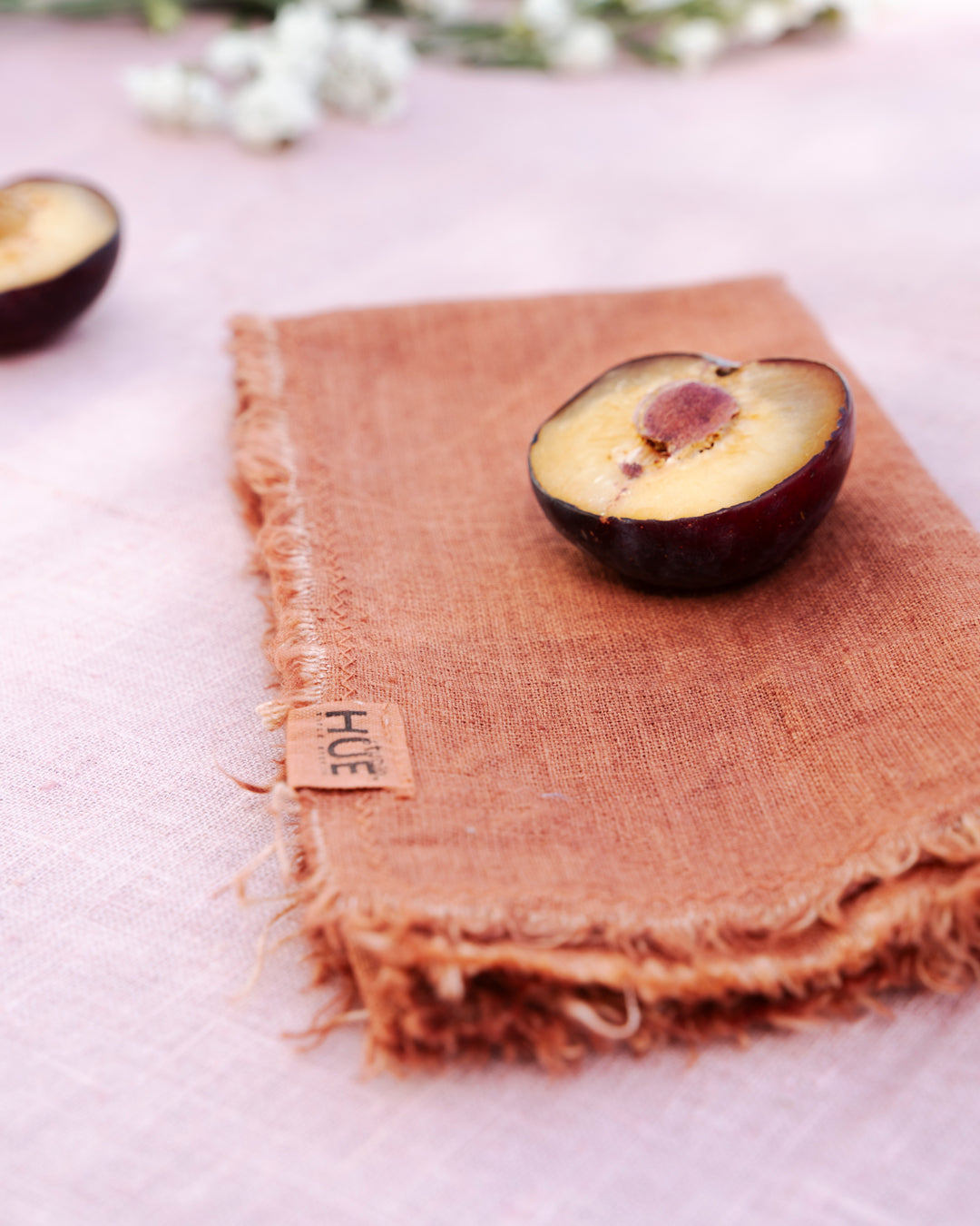 Natural dyed Table linen - Hue table stories