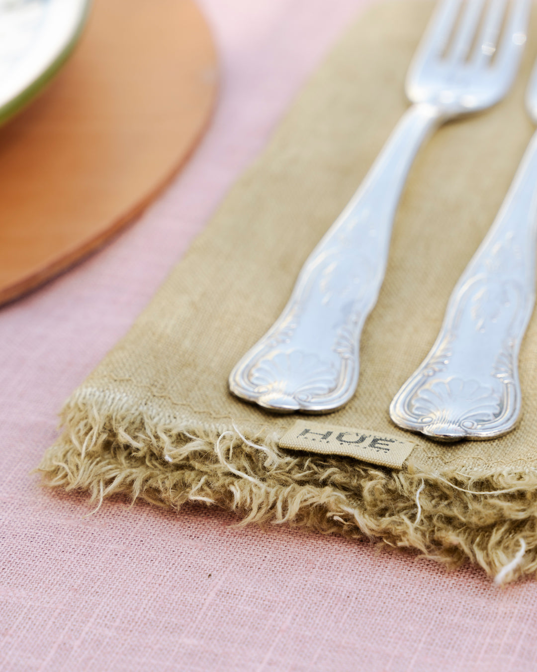 Natural dyed Table linen - Hue table stories