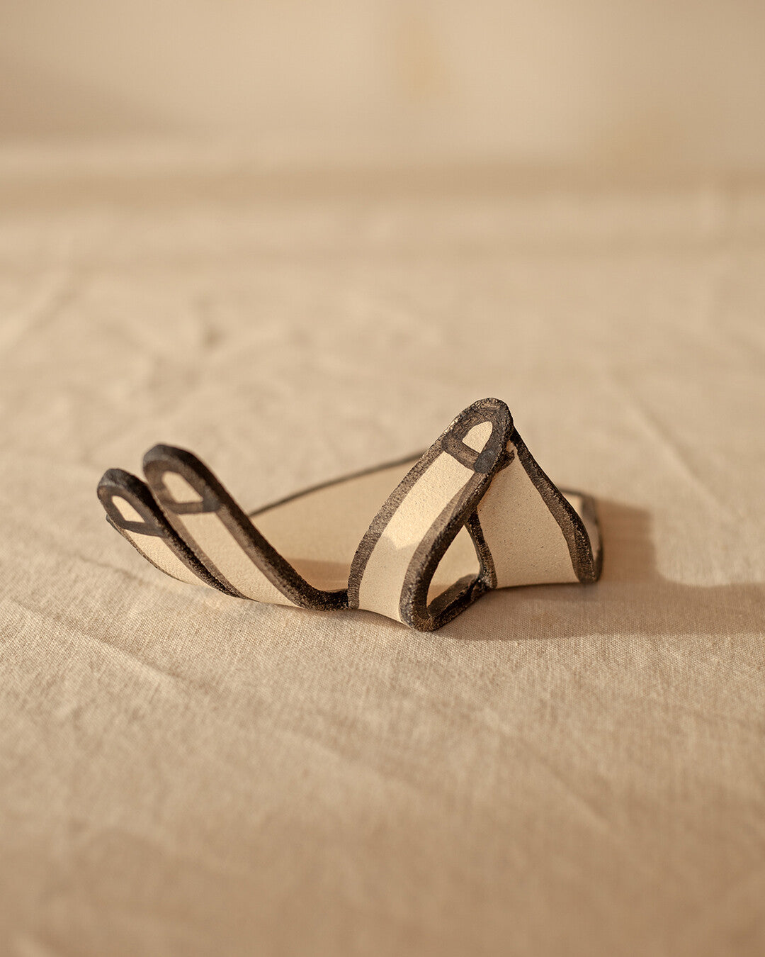 'Hand 2' Ceramic Illustrated Object