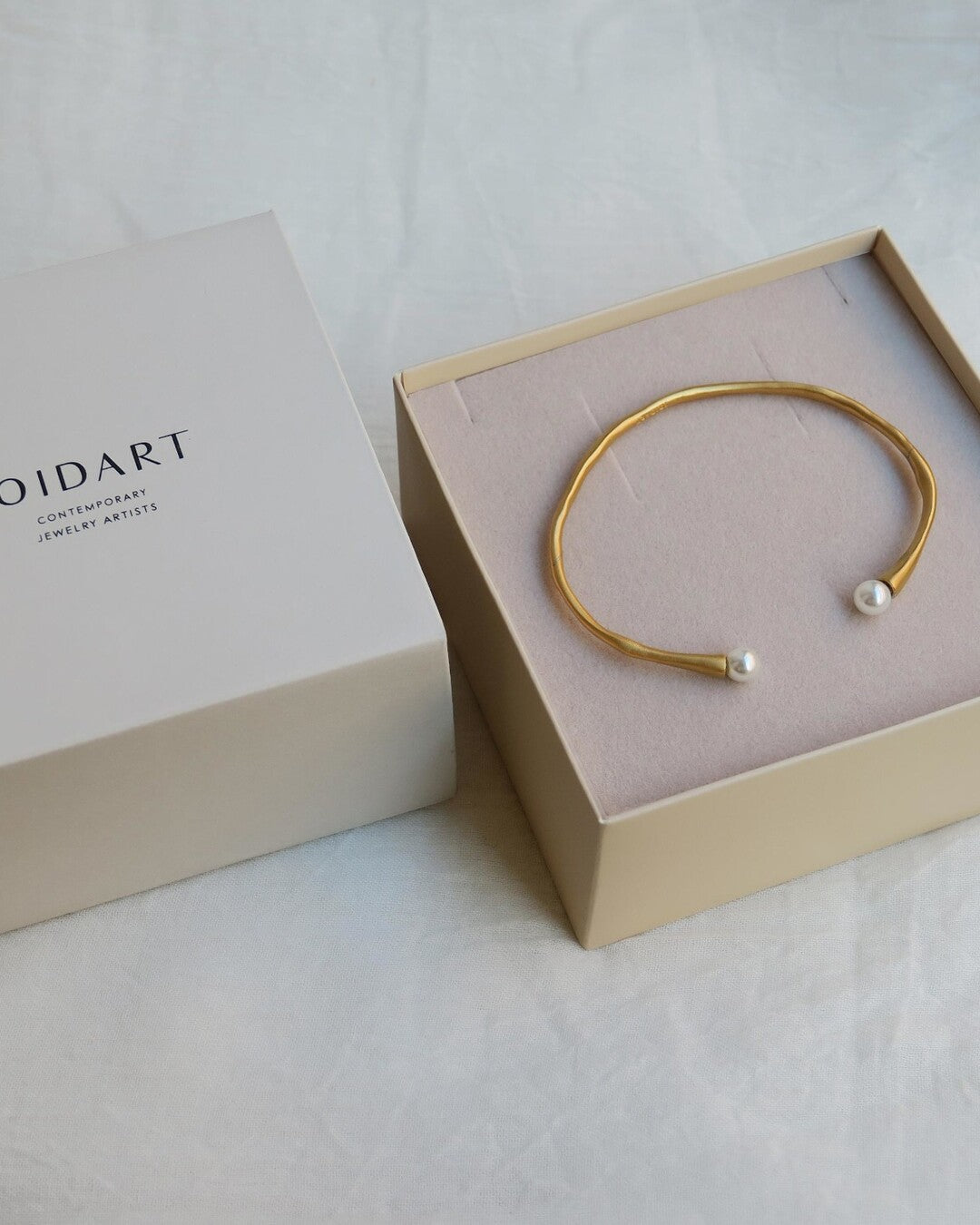 Handmade golden bracelet with murano glass pearl - Joidart