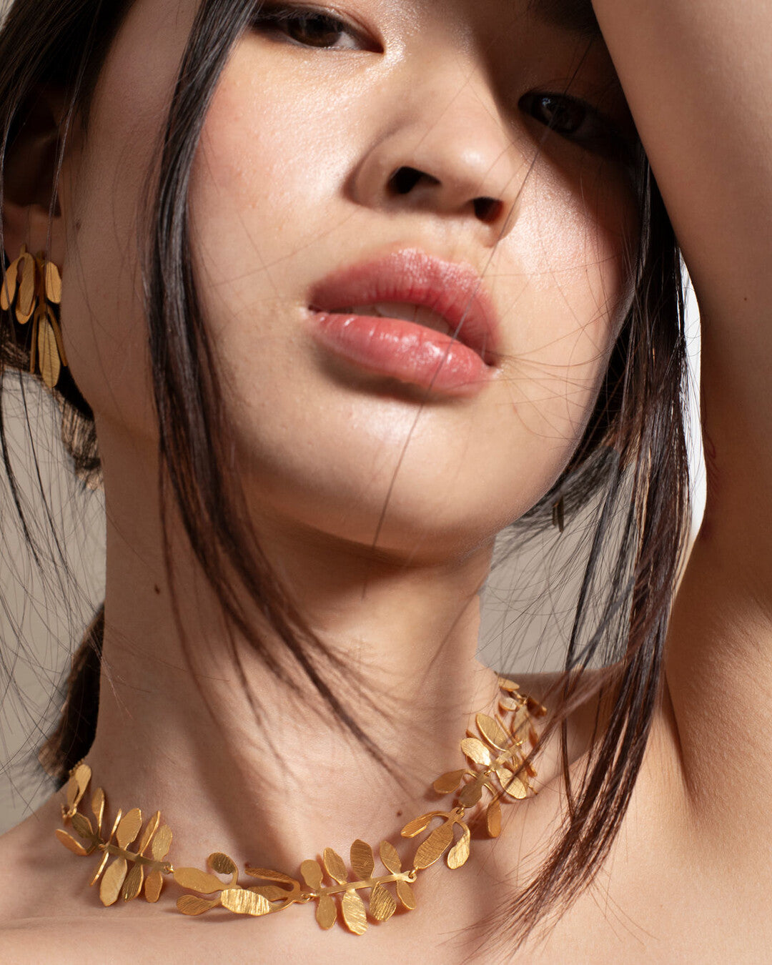 Golden necklace Silvela