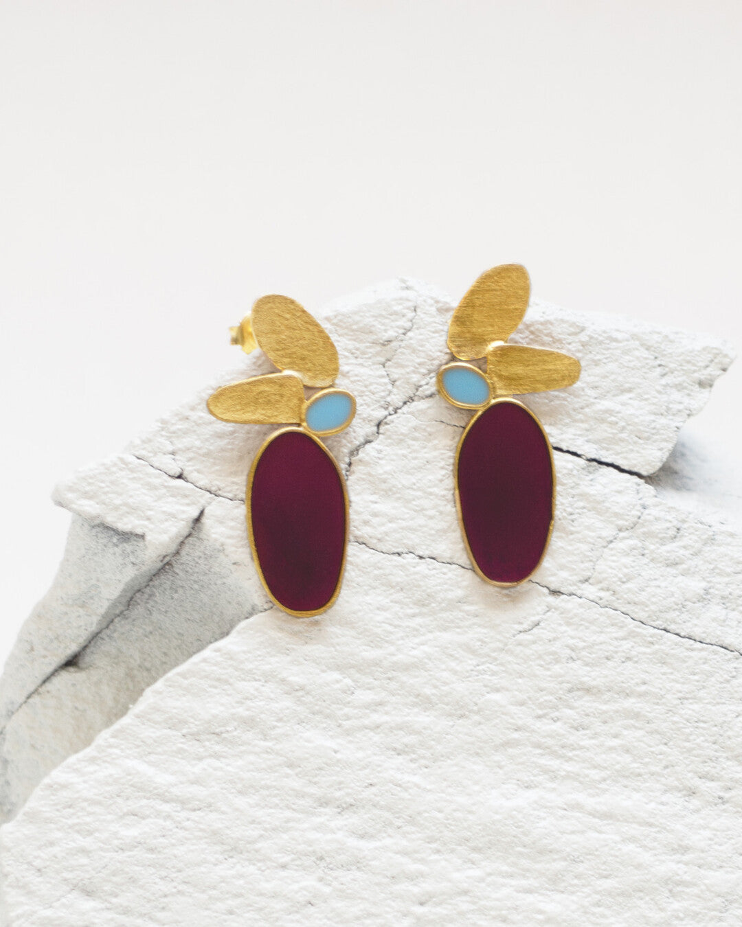 Large golden earrings Thalus