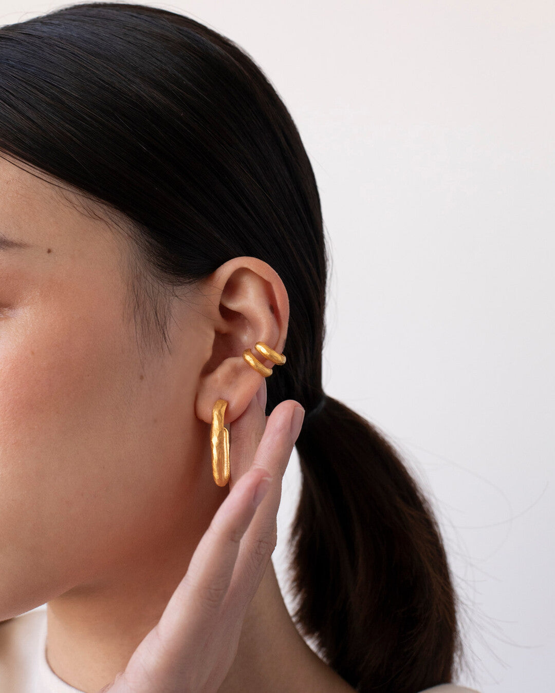 Golden hoops Sauma