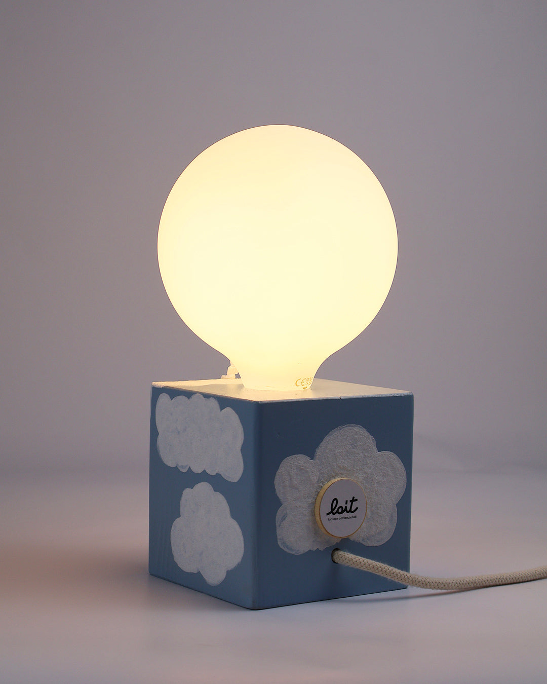 Lait luce handmade lamp