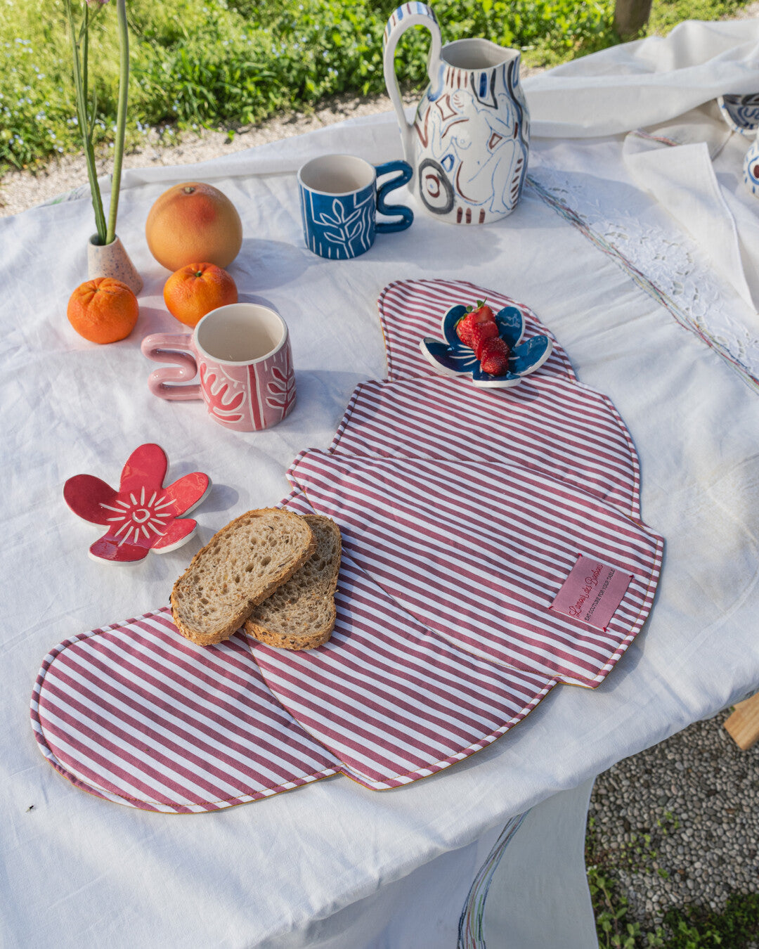 Serum tea cup with plate