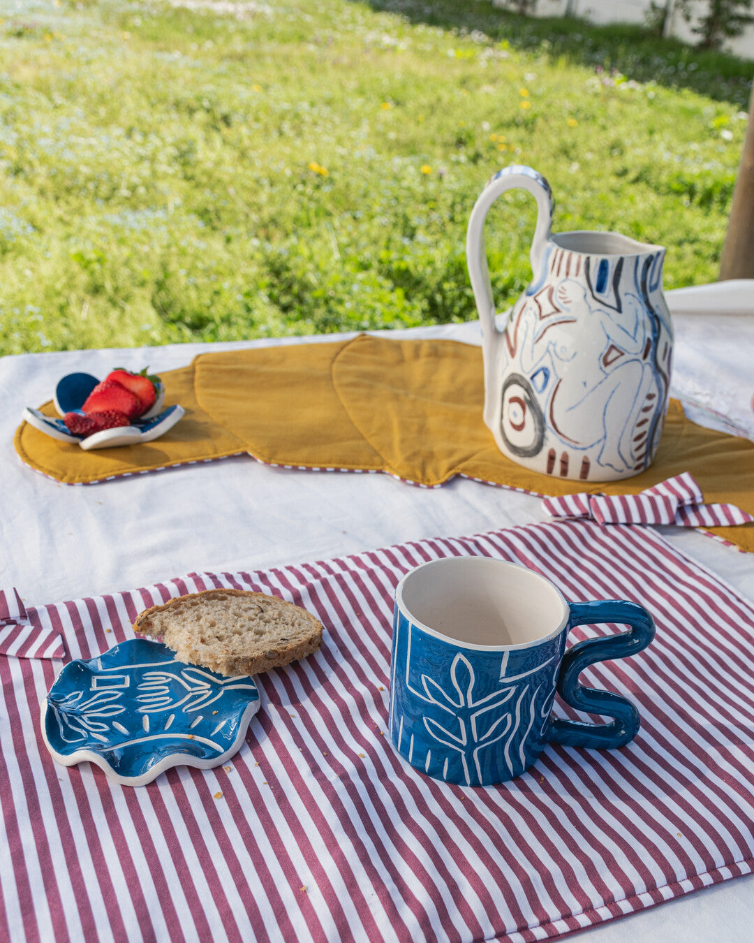 Serum tea cup with plate