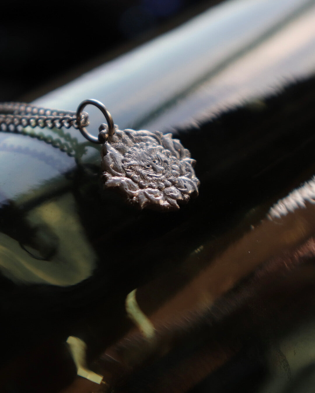 Lion in Flowers - Pendant necklace