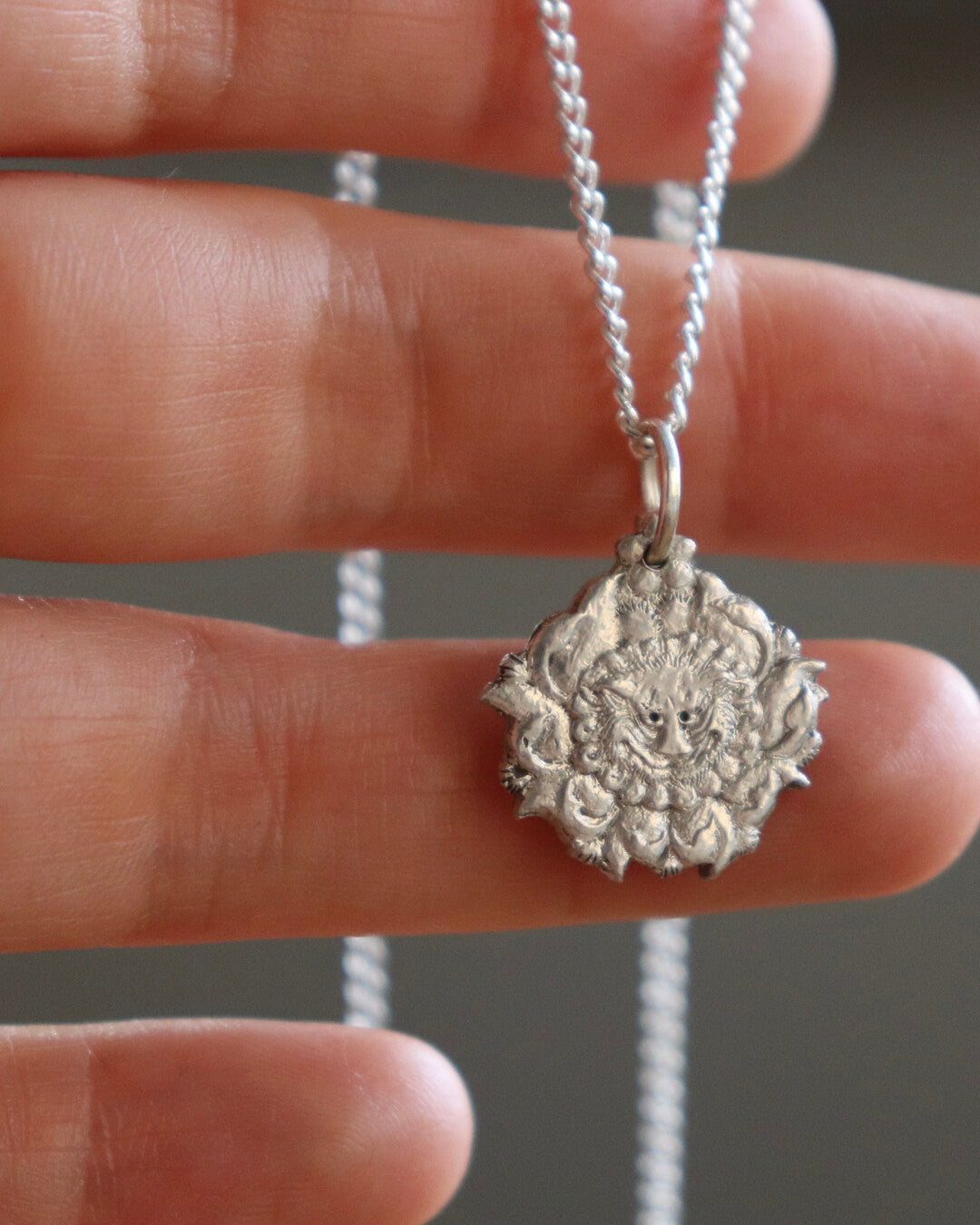 Lion in Flowers - Pendant necklace