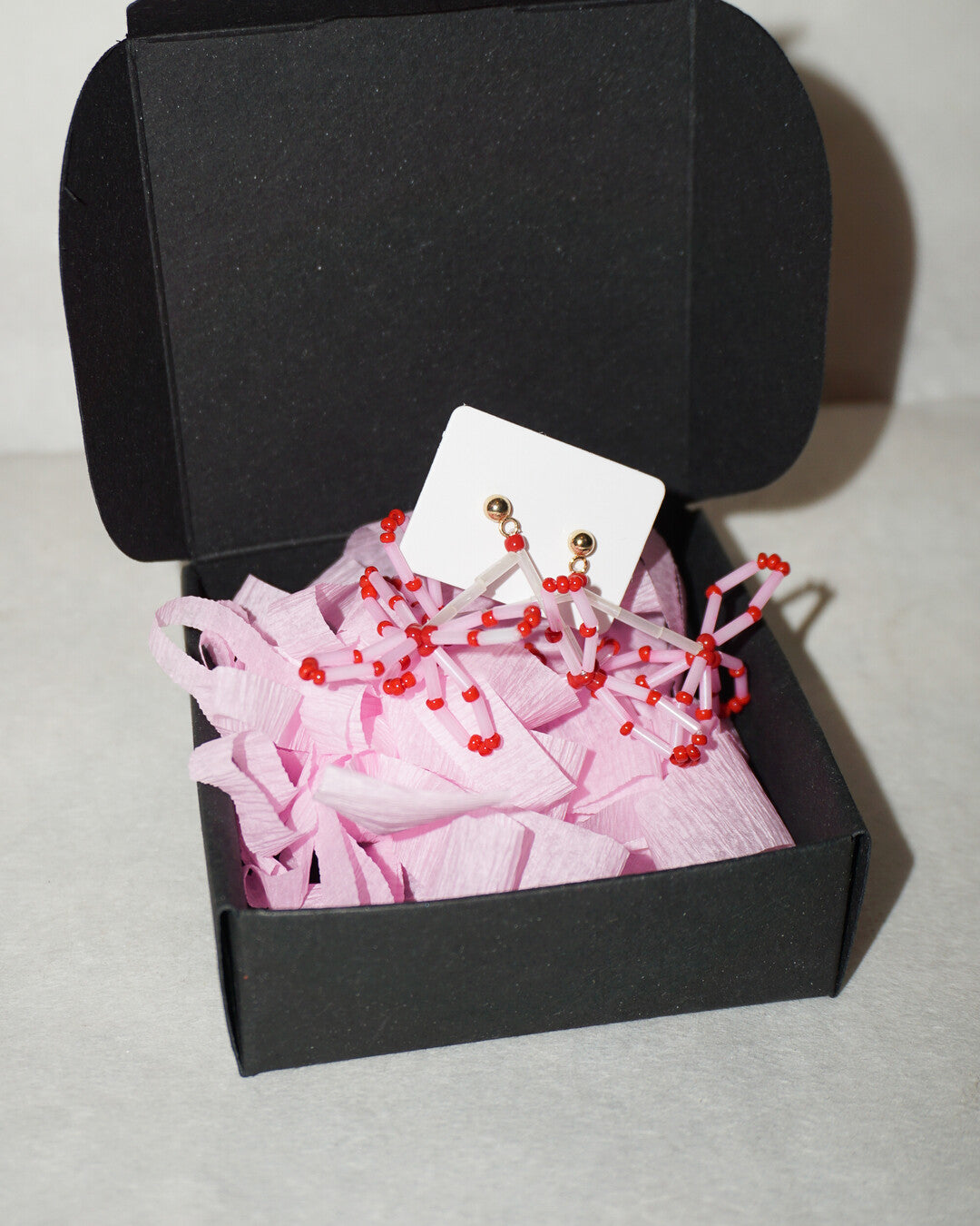 FLORS 03 - Cherry beaded earrings