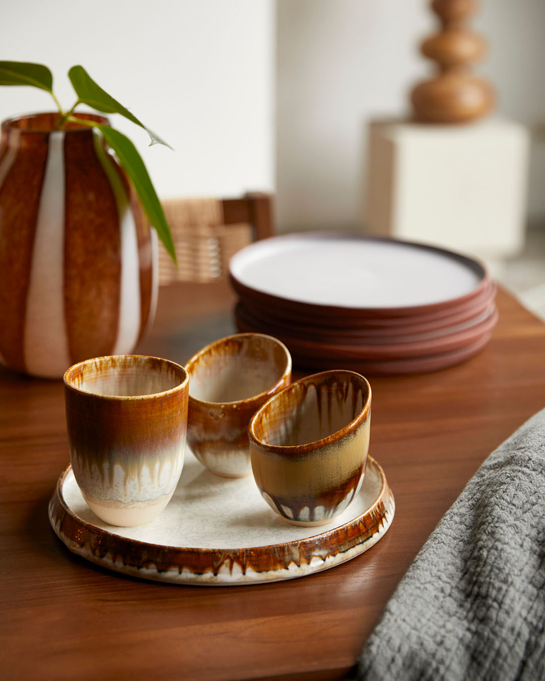 Snowflakes stoneware cup