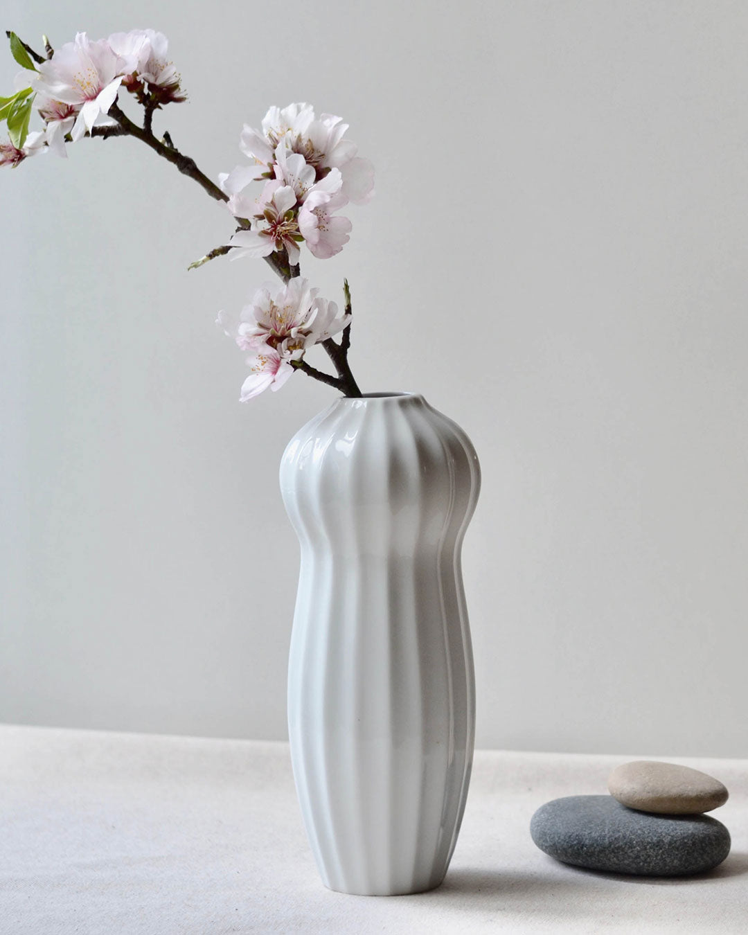 Maja ribbed porcelain Ikebana vase tableware Maia Ming Designs