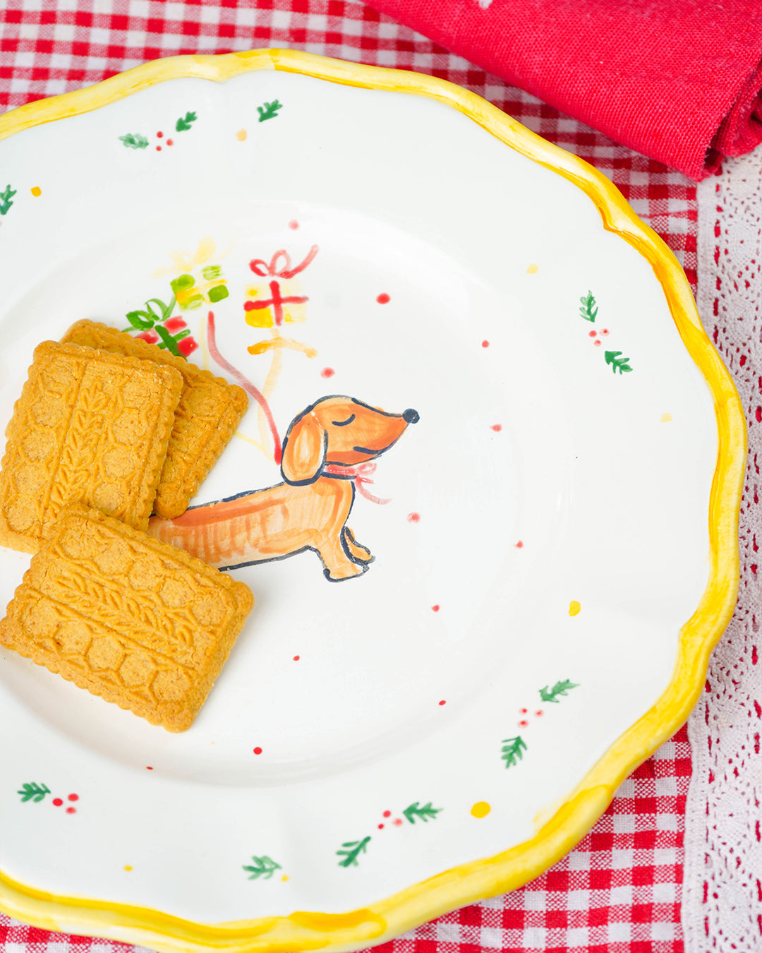 Scalloped dachshund plate – Christmas collection