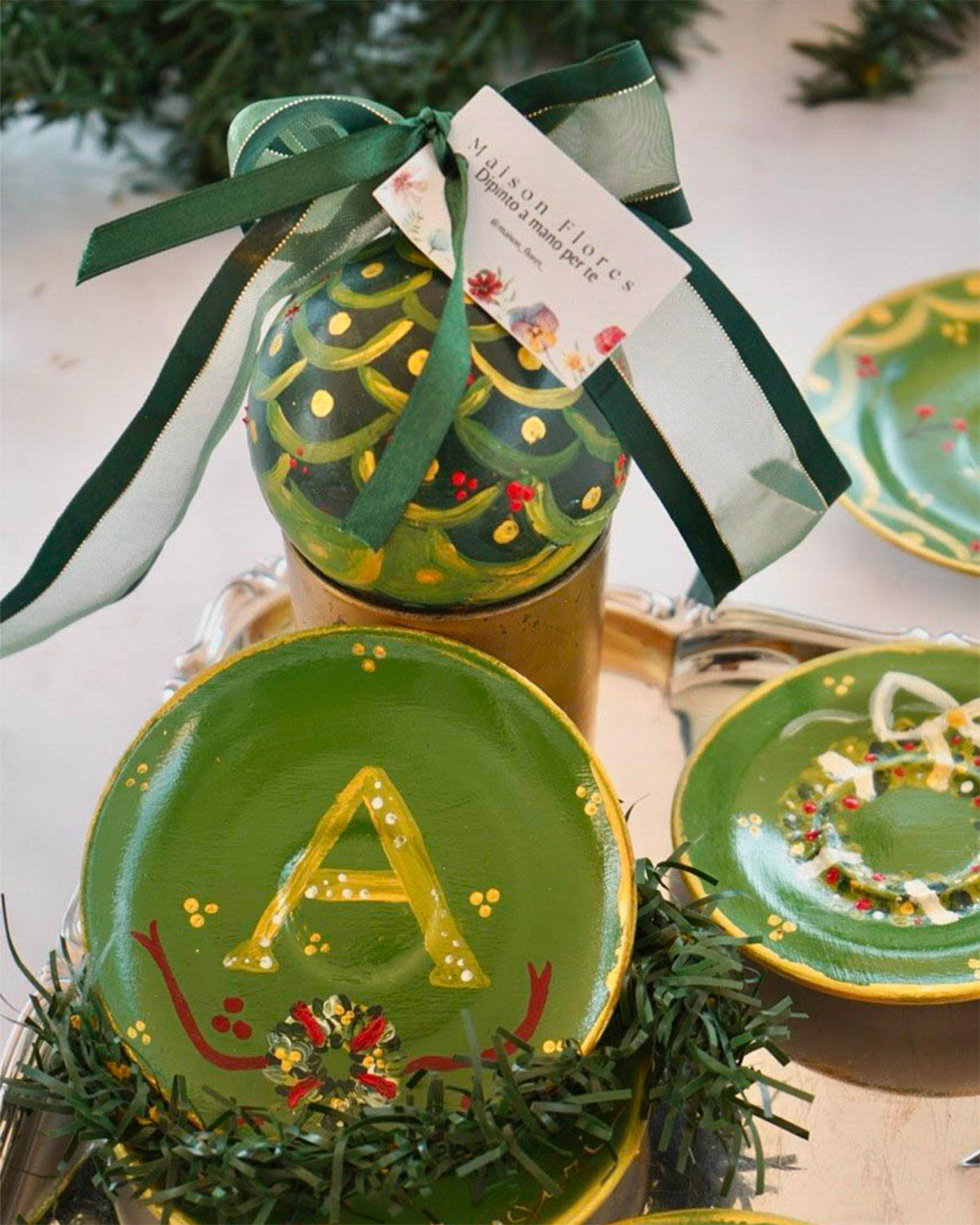 Custom small green decorative plate – Christmas collection