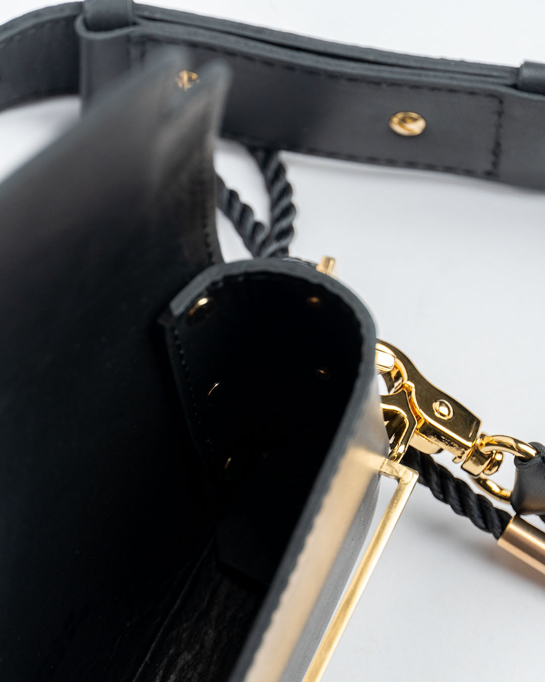 SYNAPSIS crossbody small