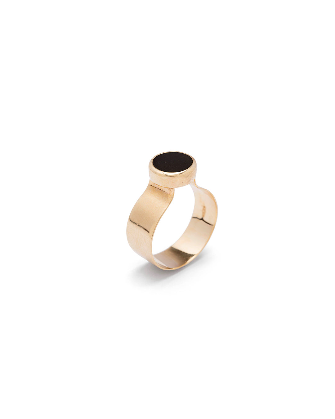 Maitea - Handmade band ring with onyx gemstone