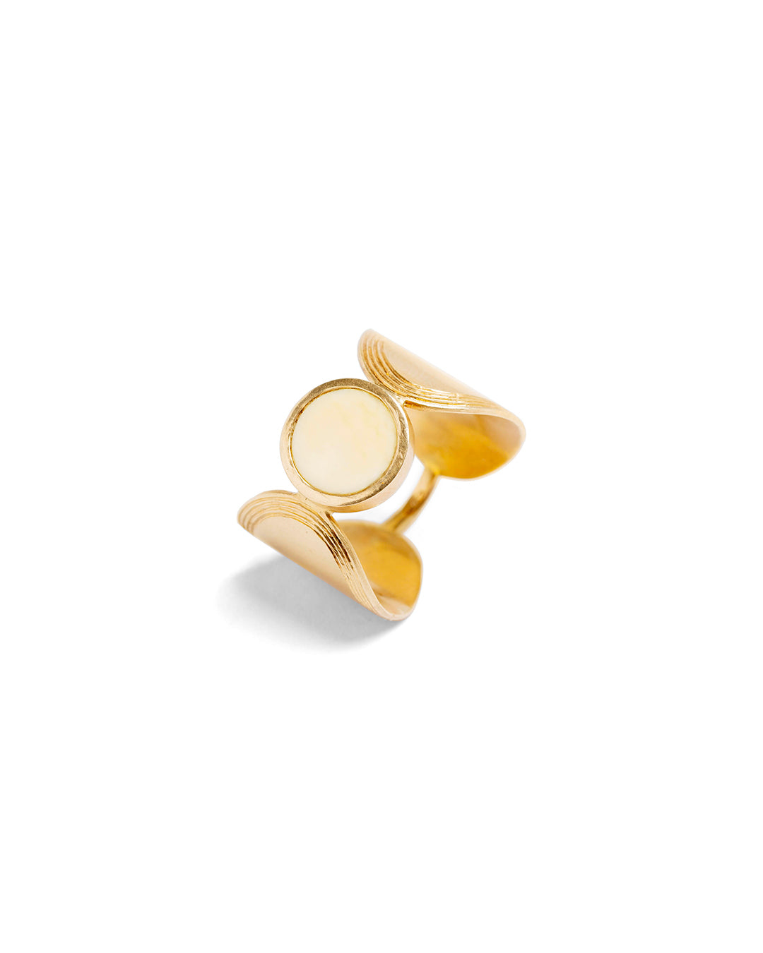 Maitea Handmade ring with white gemstone