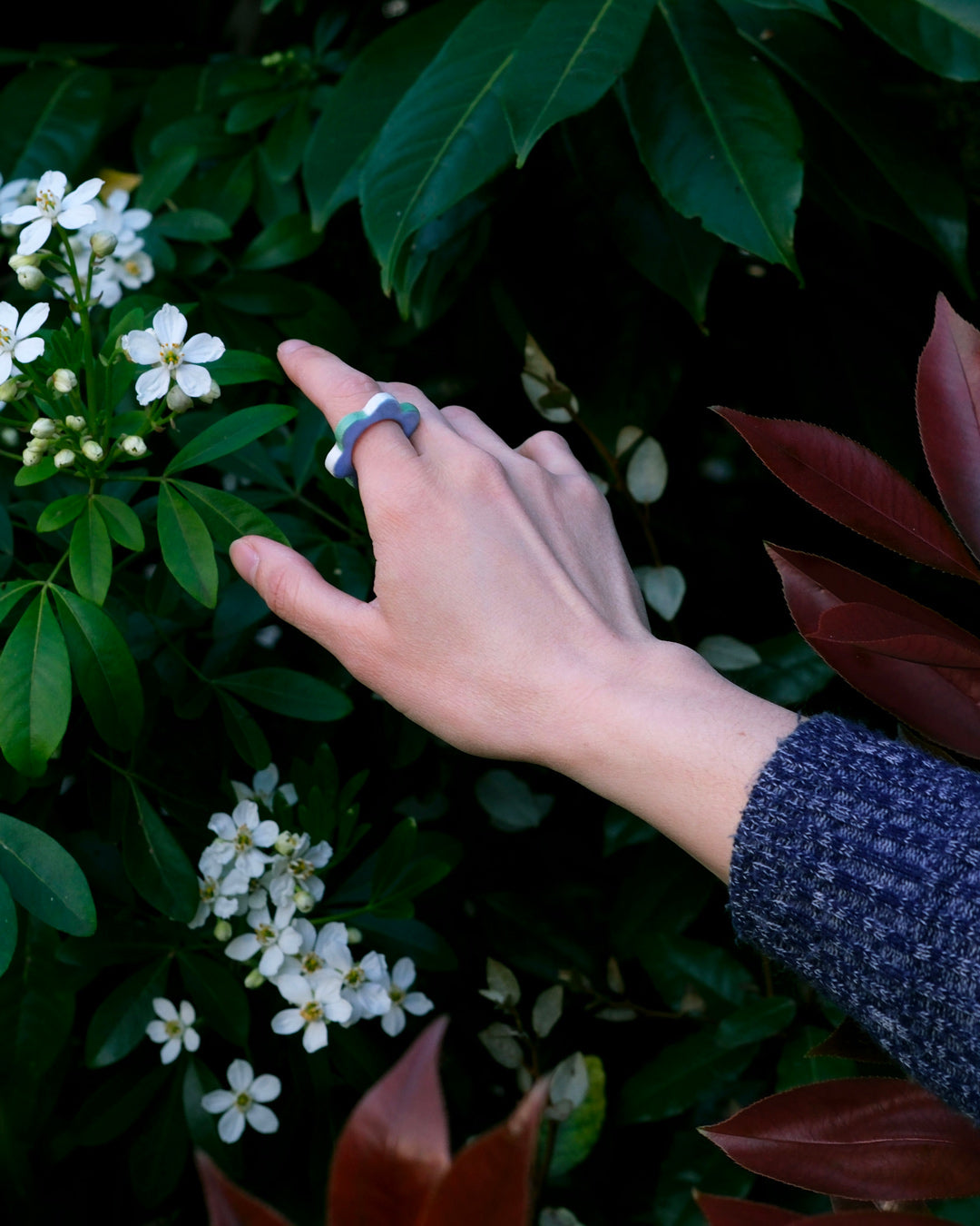 Anello in ceramica Flower