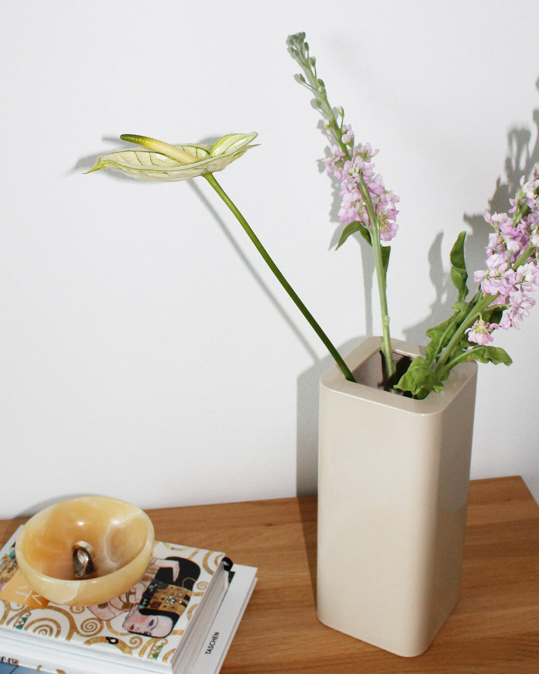 Reverie vase