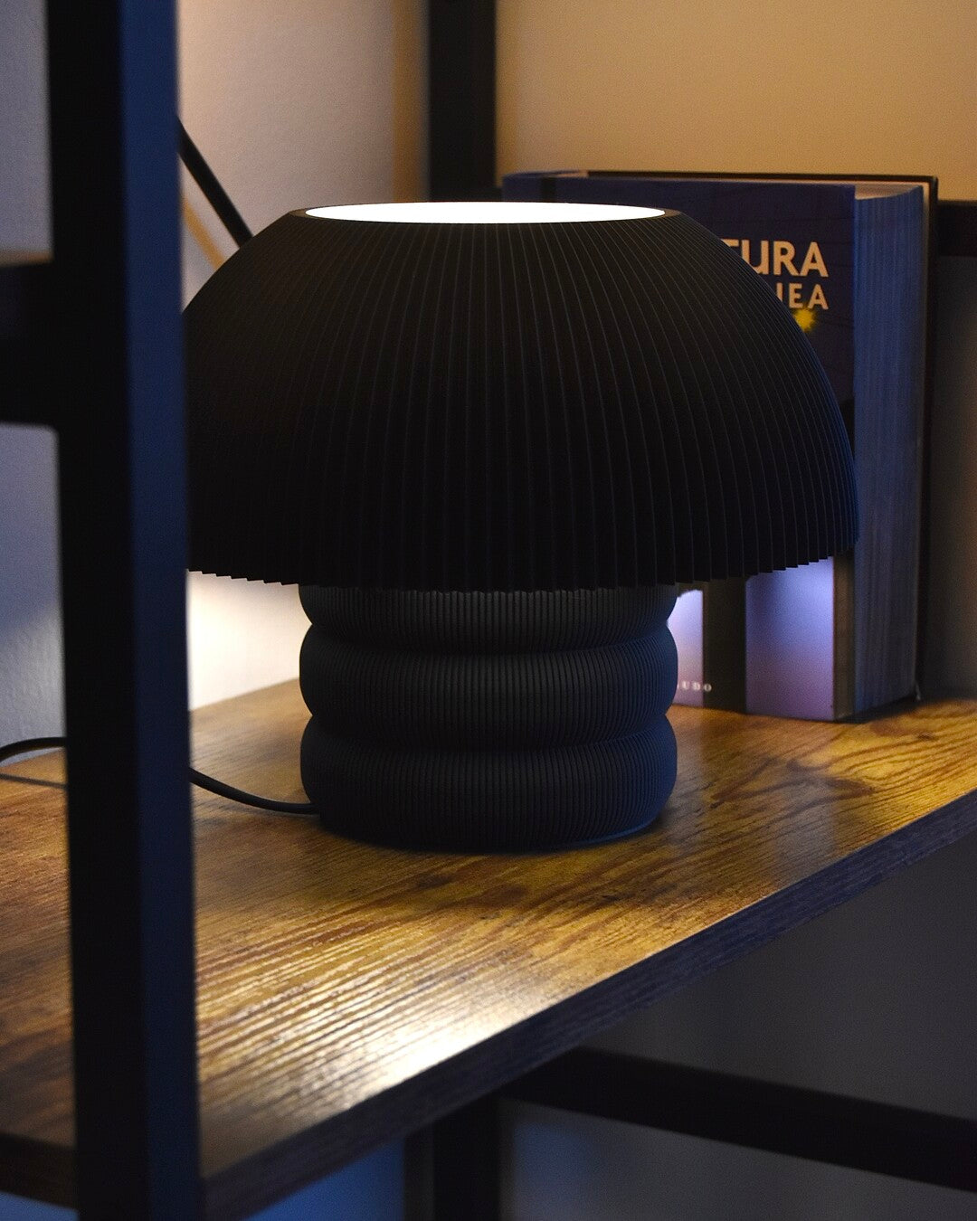 MUSHI - 3D printed table lamp