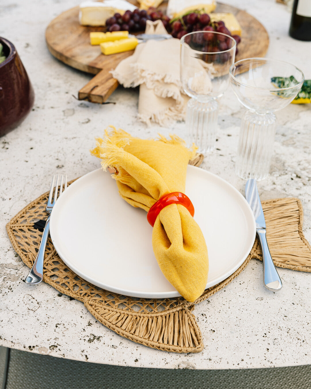 Outline resin napkin ring - set of 2