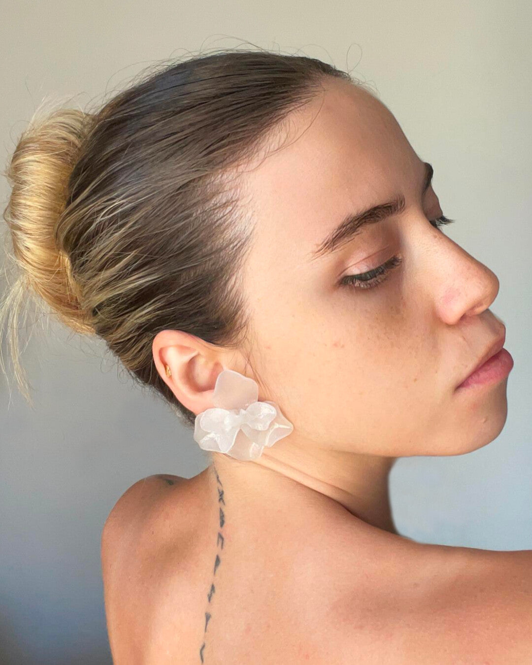 Boucles d'oreilles Orchidée translucide