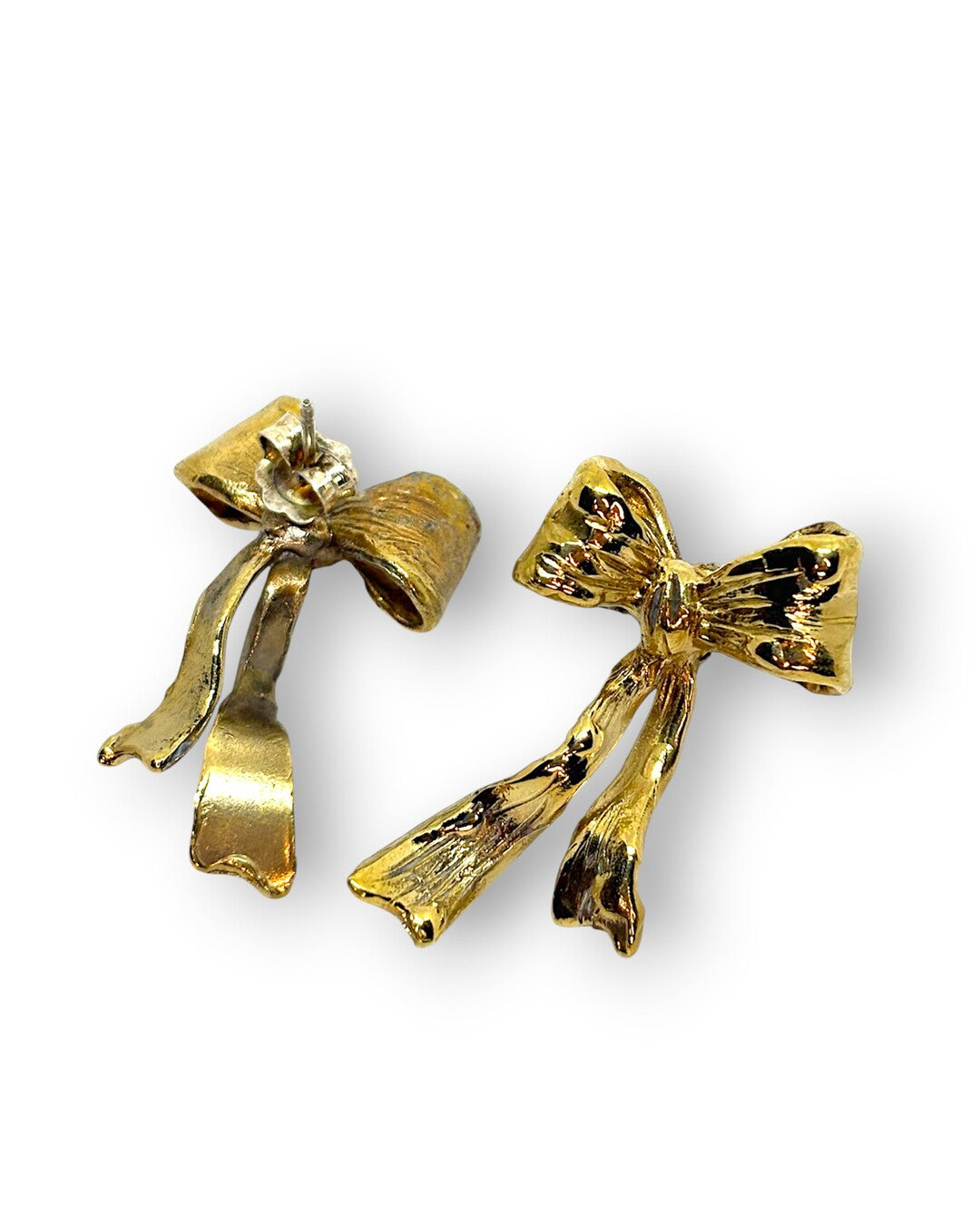 Soft bows earring pair