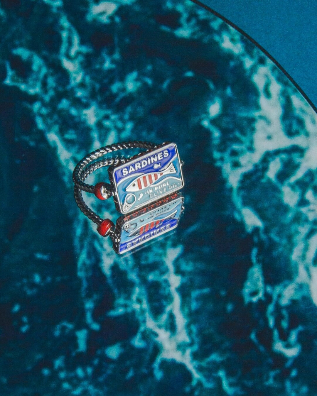 Sardine Box ring