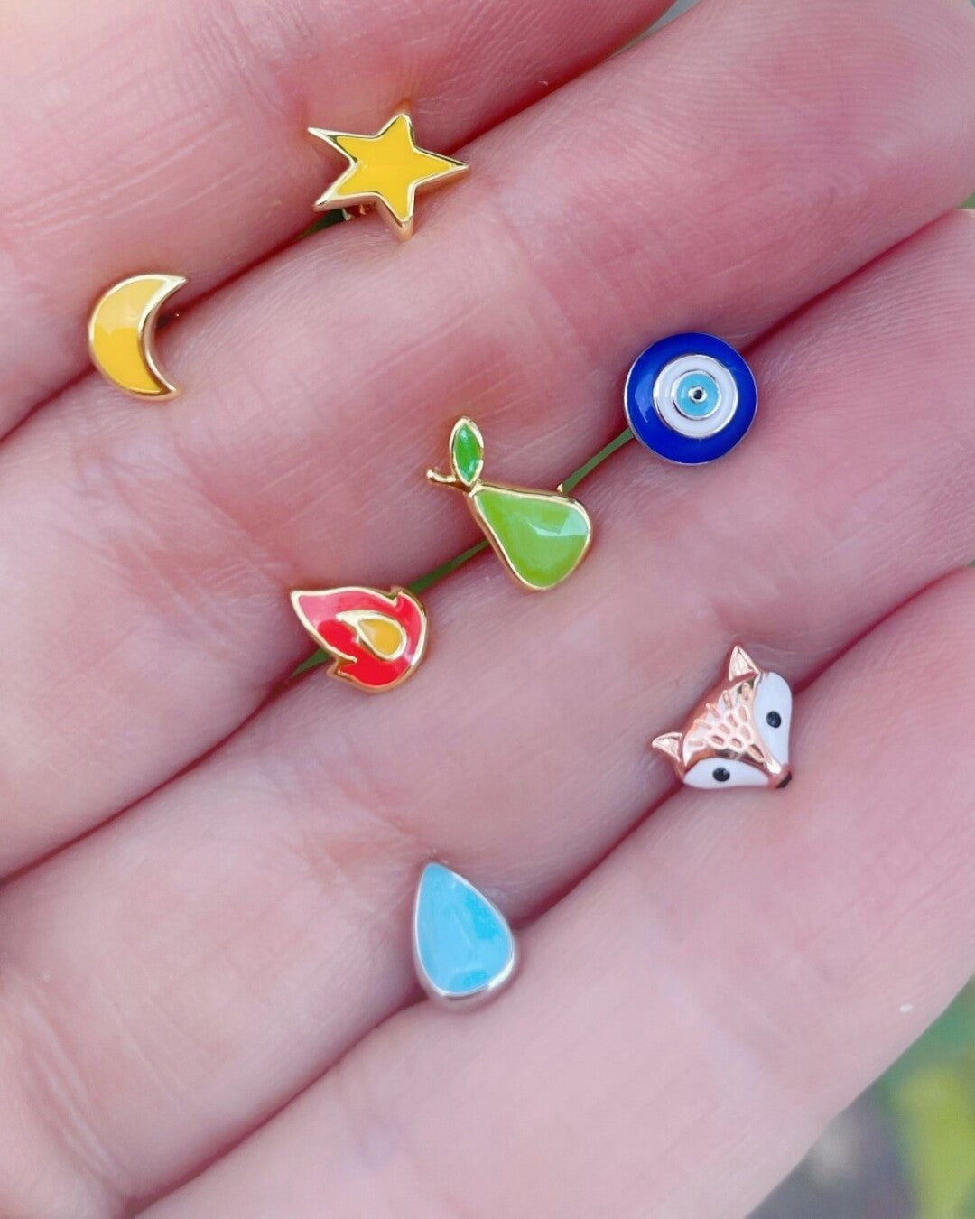 Mini flame earring