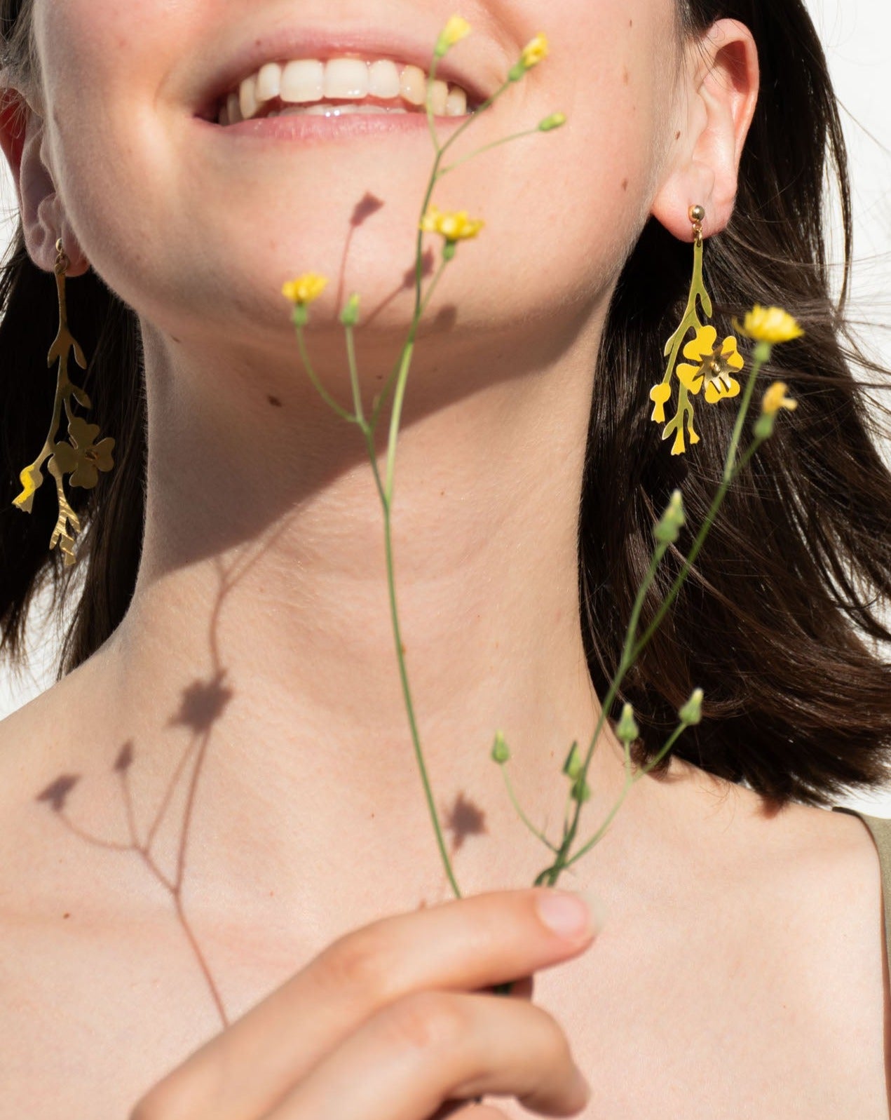 Handmade long earrings - yellow flowers - Sabrina Formica