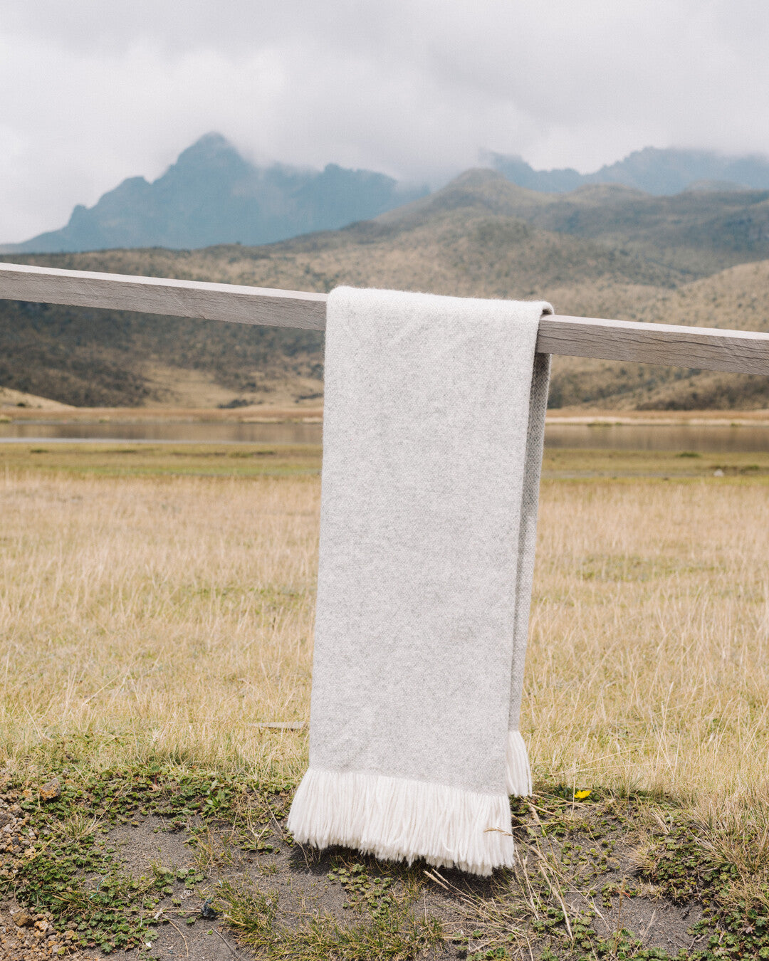 ILLA Alpaca Blanket