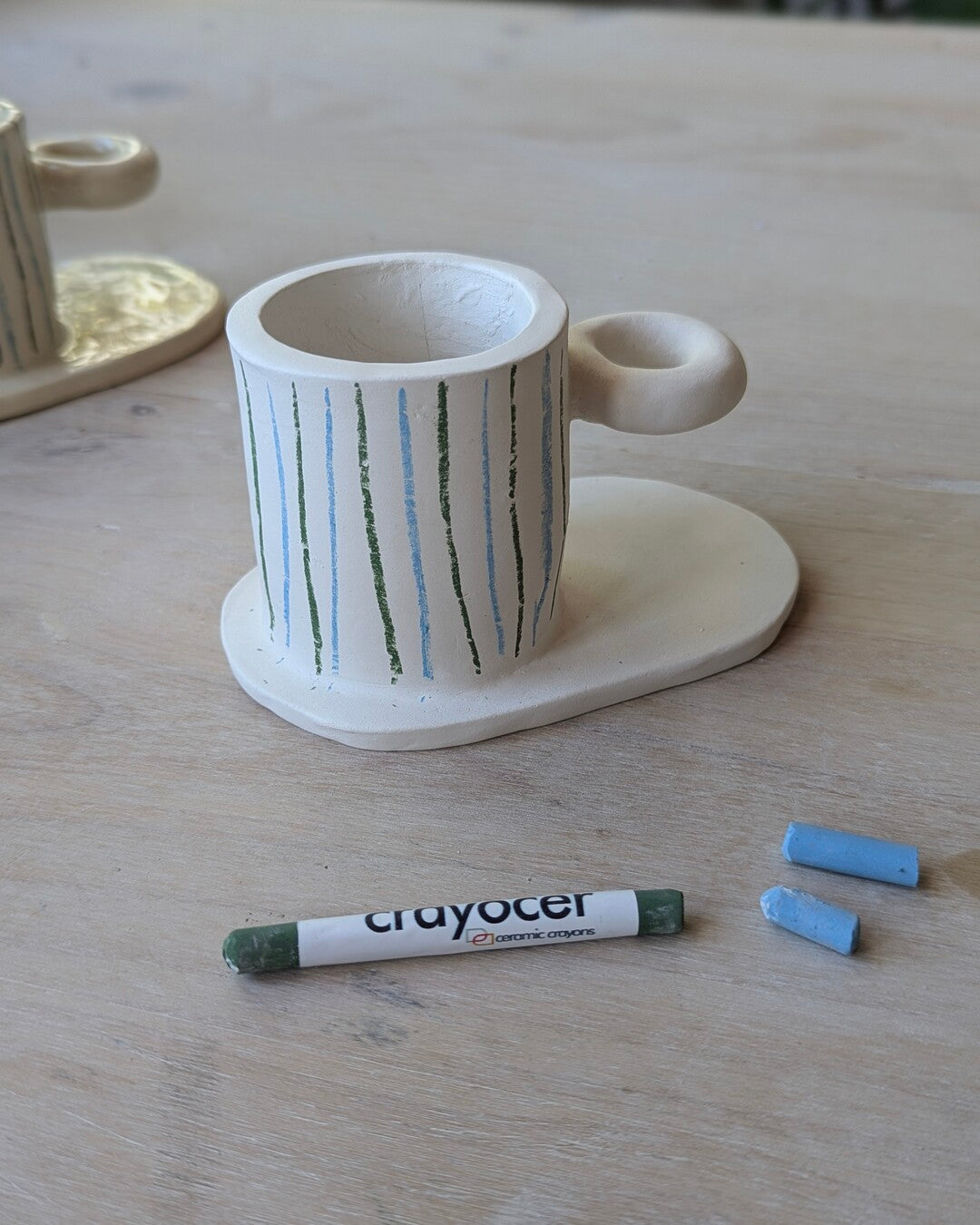 Crayon Toothbrush holder