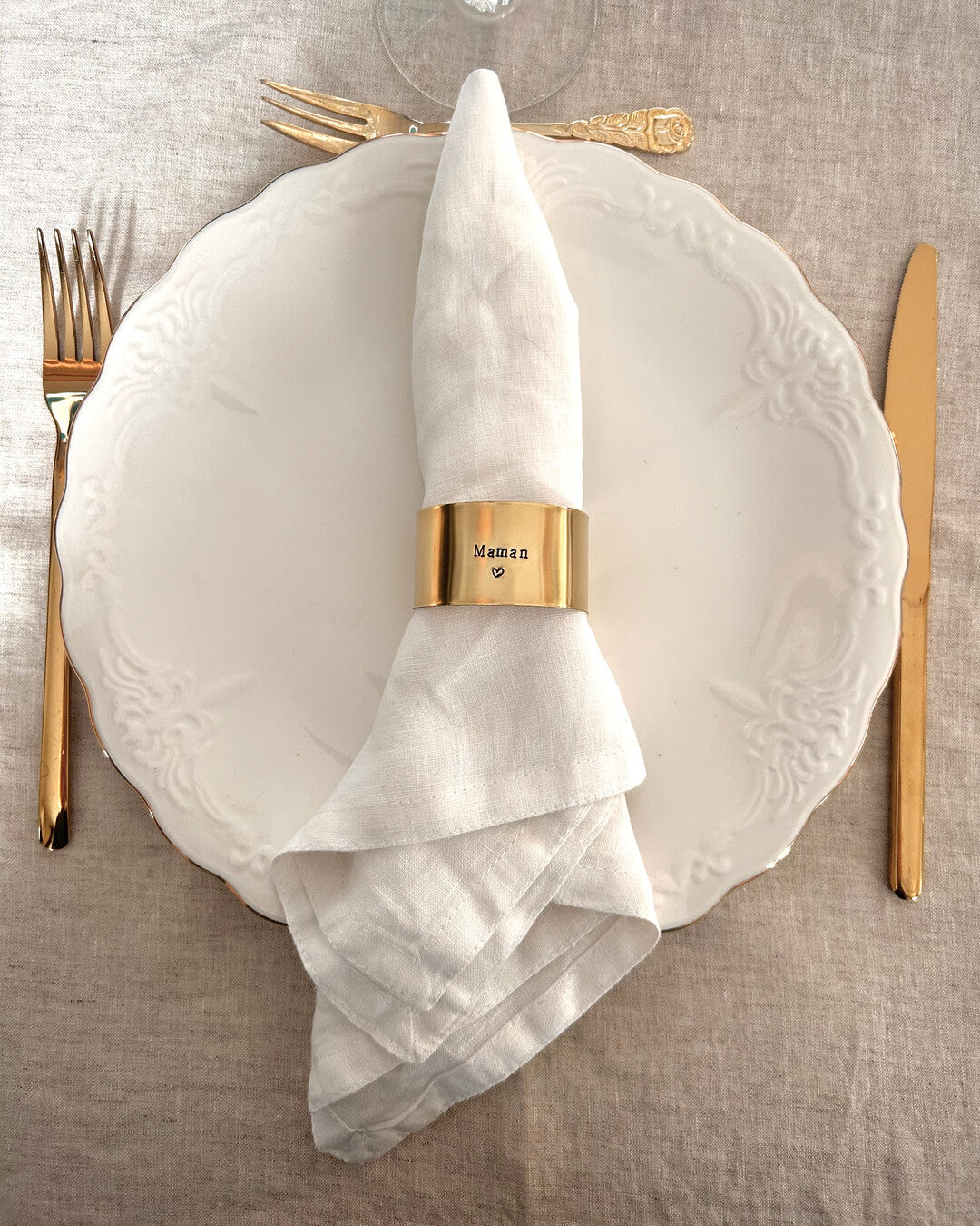 "Maman" - Engraved brass napkin ring with heart symbol